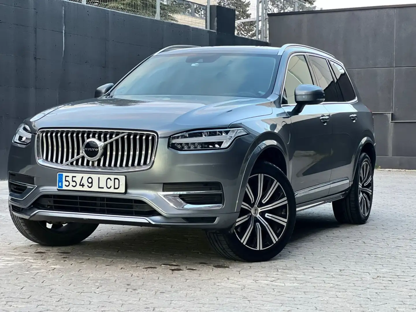 Volvo XC90 T8 Twin Inscription AWD Aut. Plateado - 2
