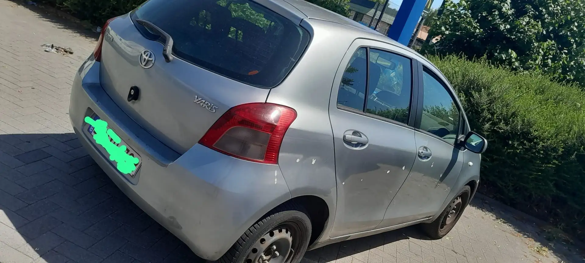 Toyota Yaris Yaris 1.3i VVT-i 16v Luna Grijs - 2