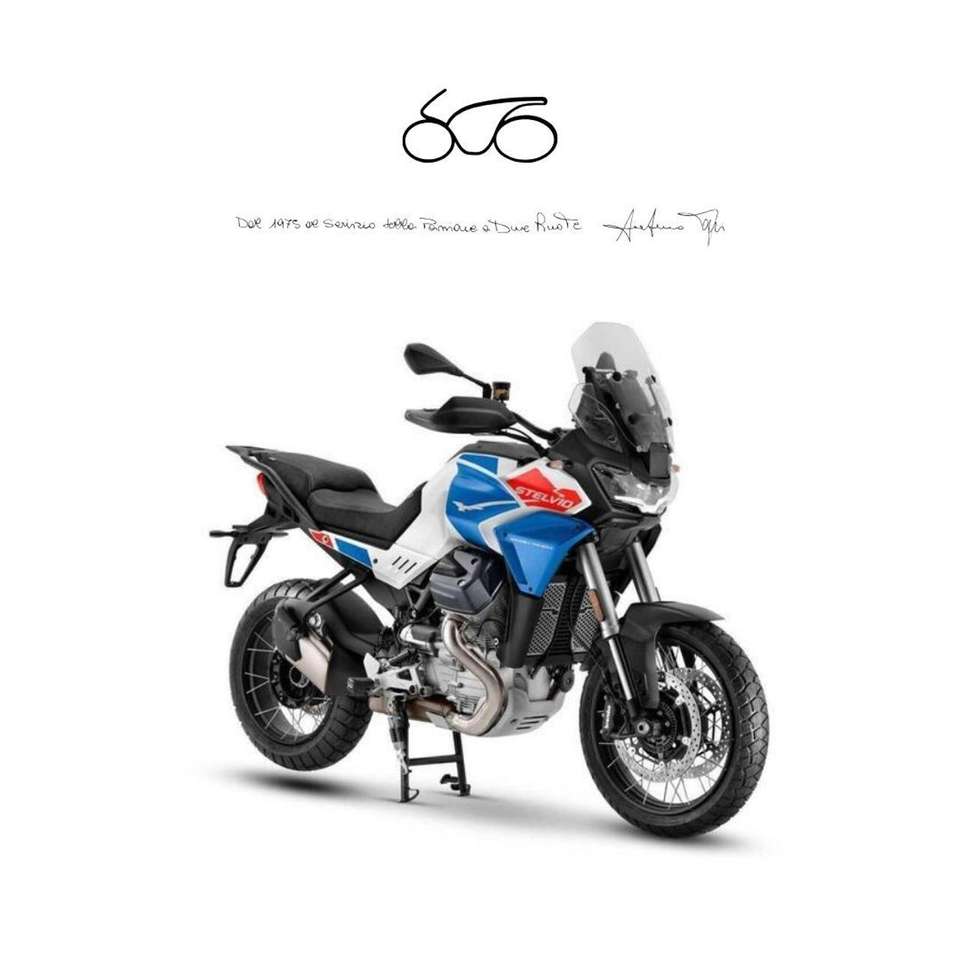 Moto Guzzi Stelvio DUECENTO TRIBUTO: EDIZIONE LIMITATA
