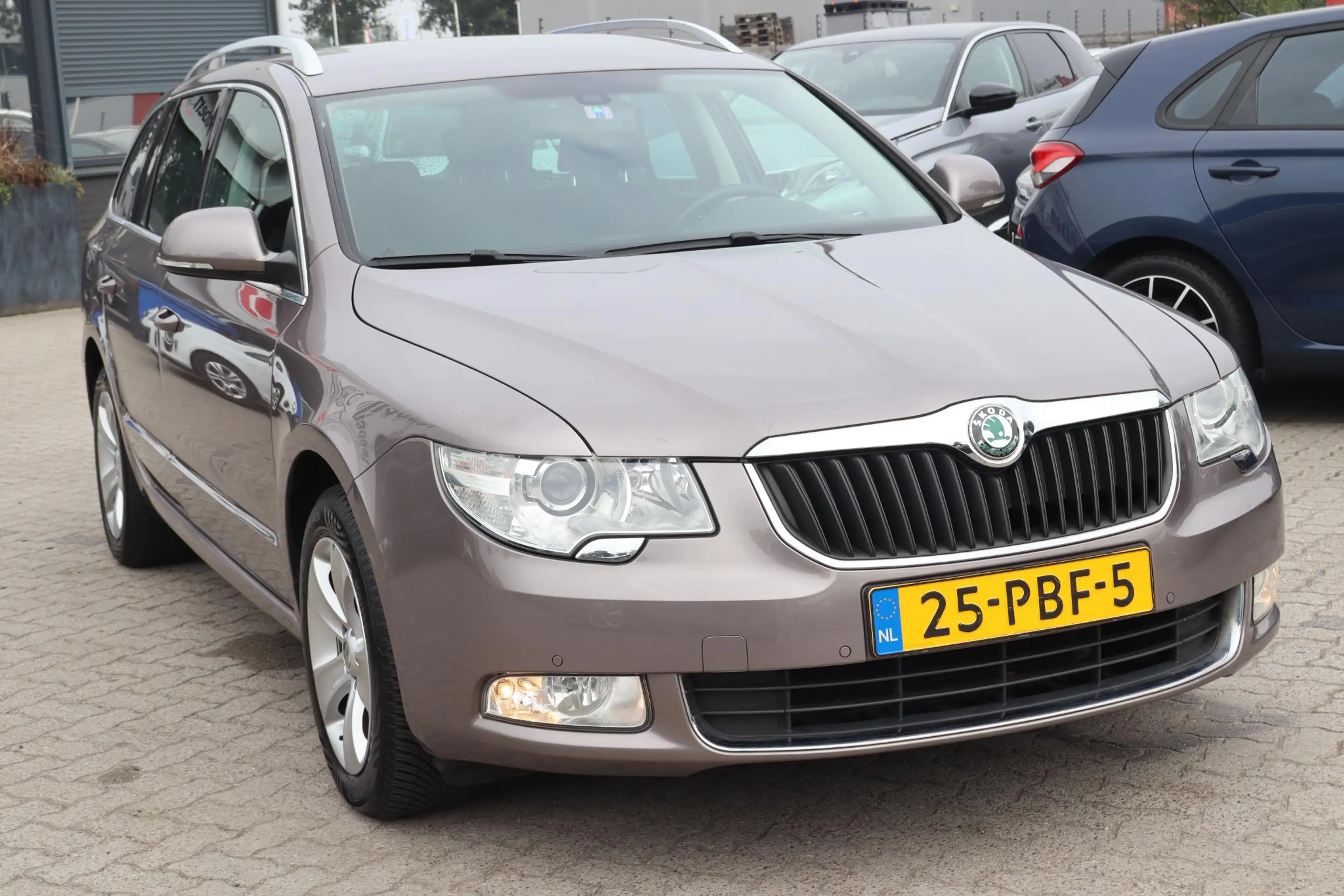 Skoda Superb Combi 1.8 TSI Ambition Business Line | Climate con — photo 15