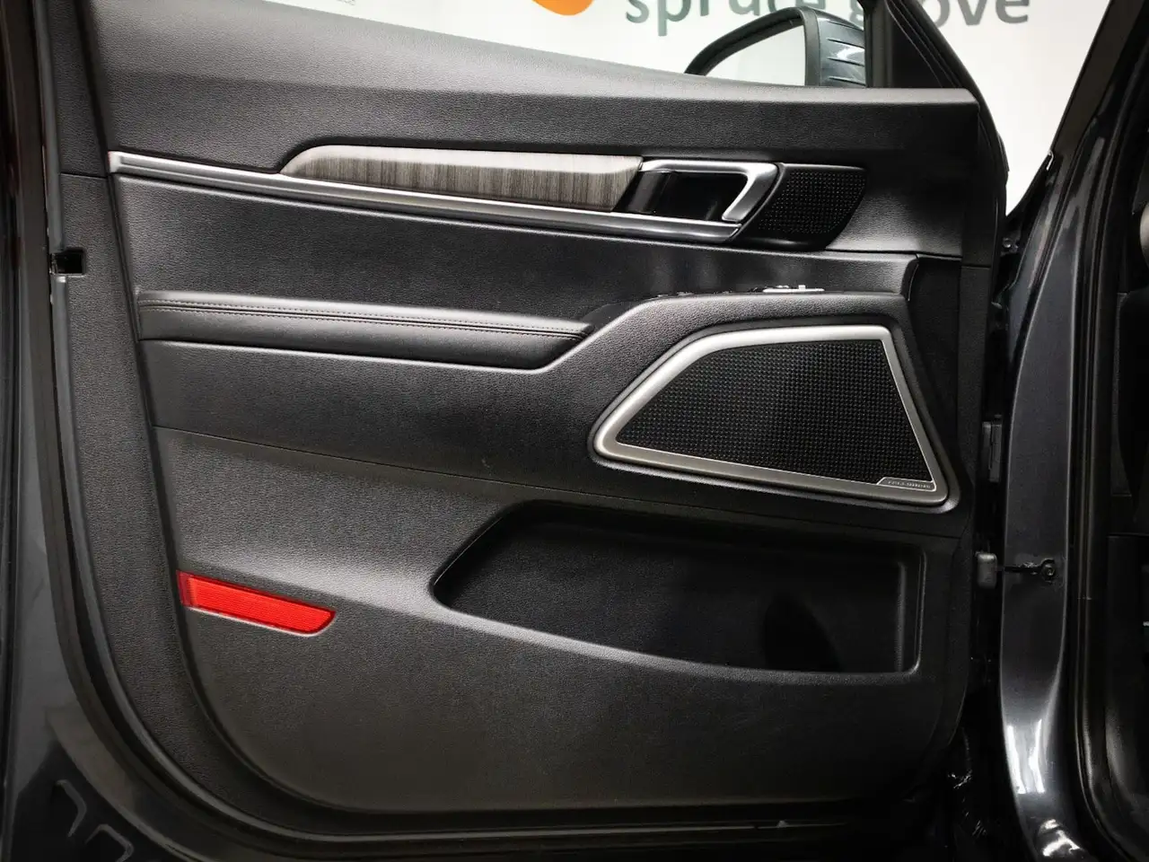 Kia Telluride снимка Kia Telluride