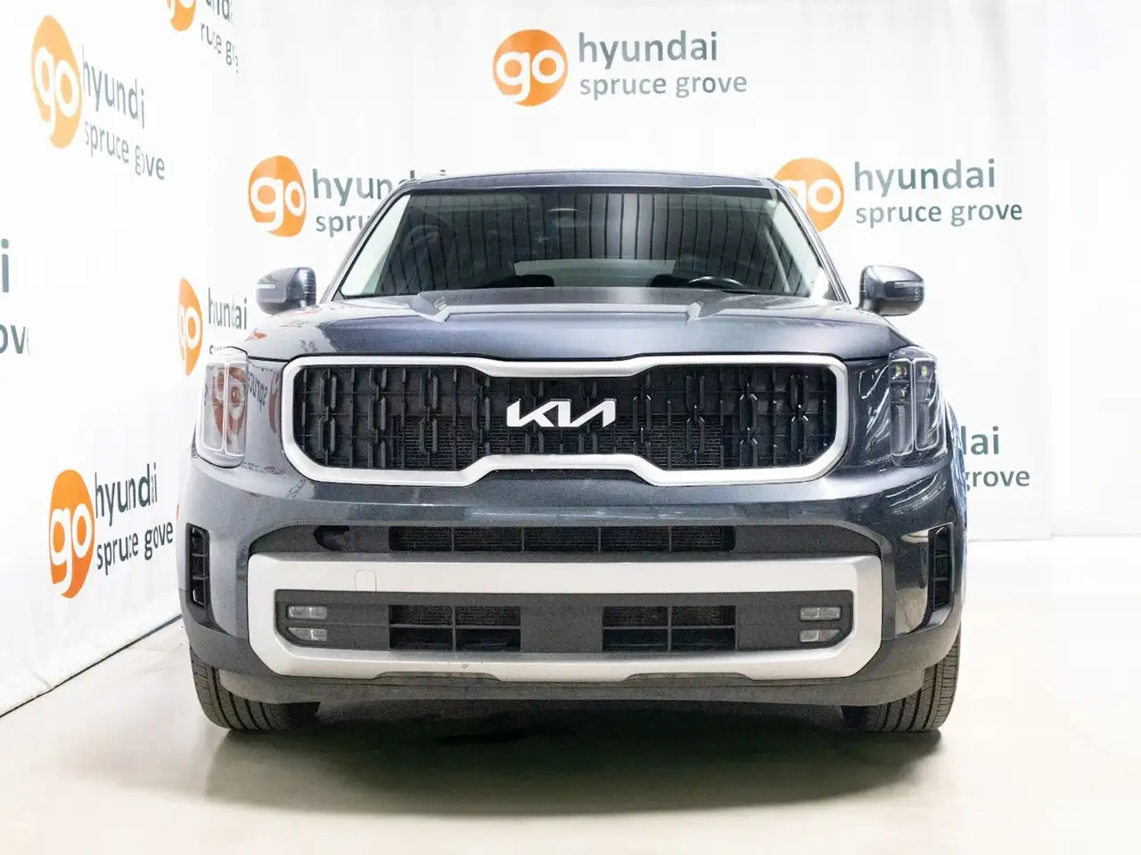 Kia Telluride снимка Kia Telluride