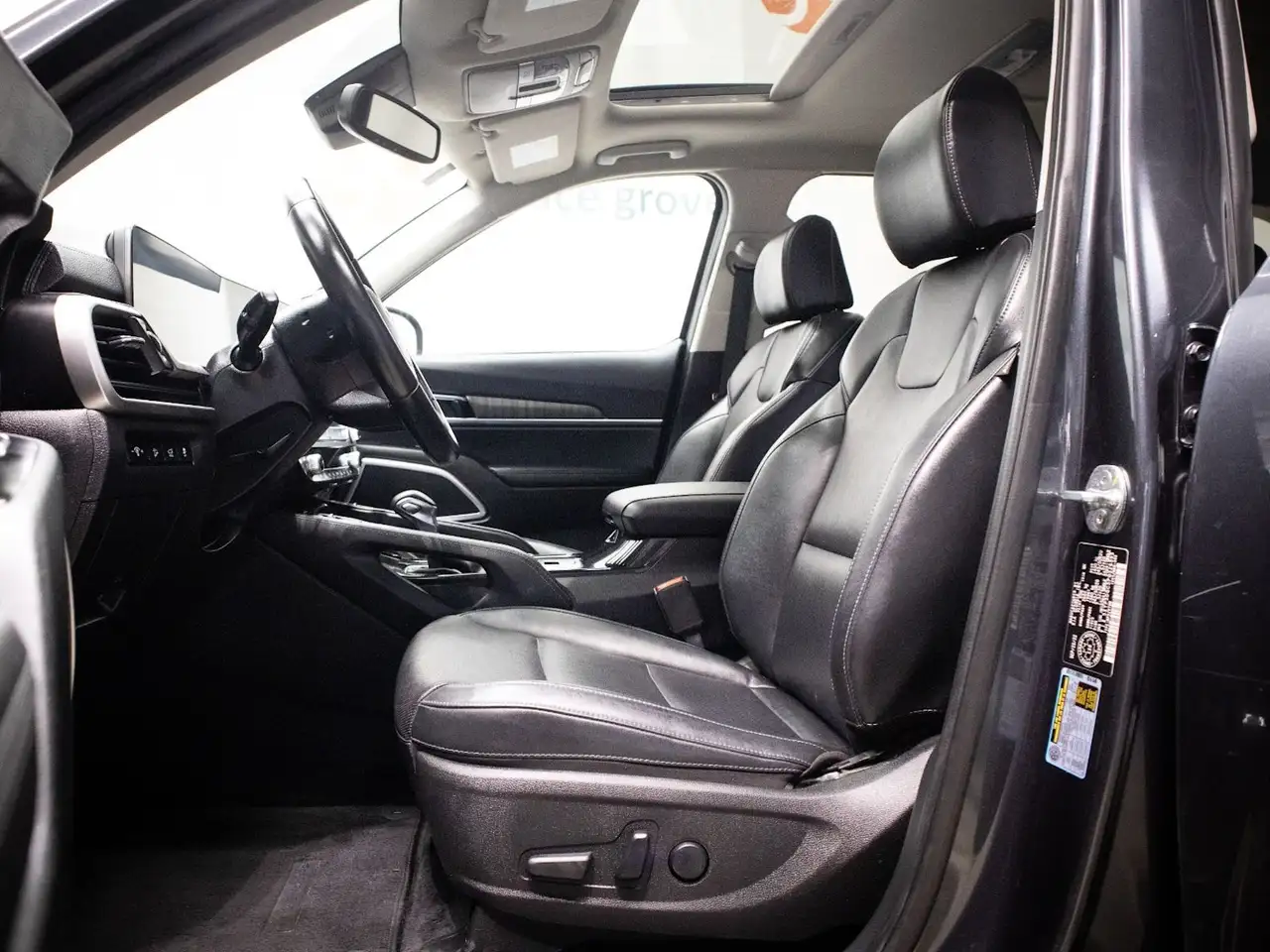 Kia Telluride снимка Kia Telluride
