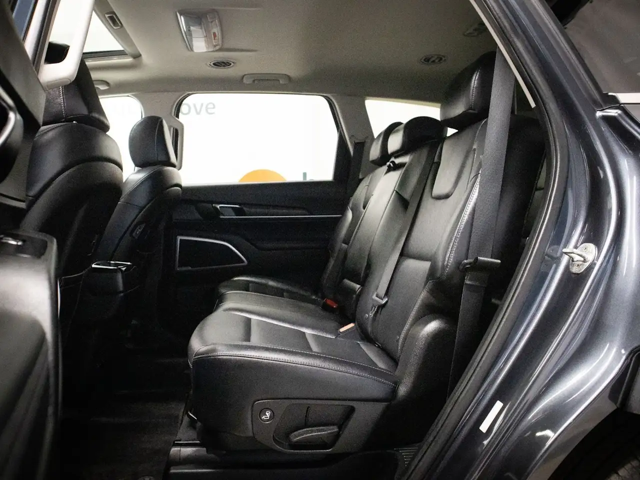 Kia Telluride снимка Kia Telluride