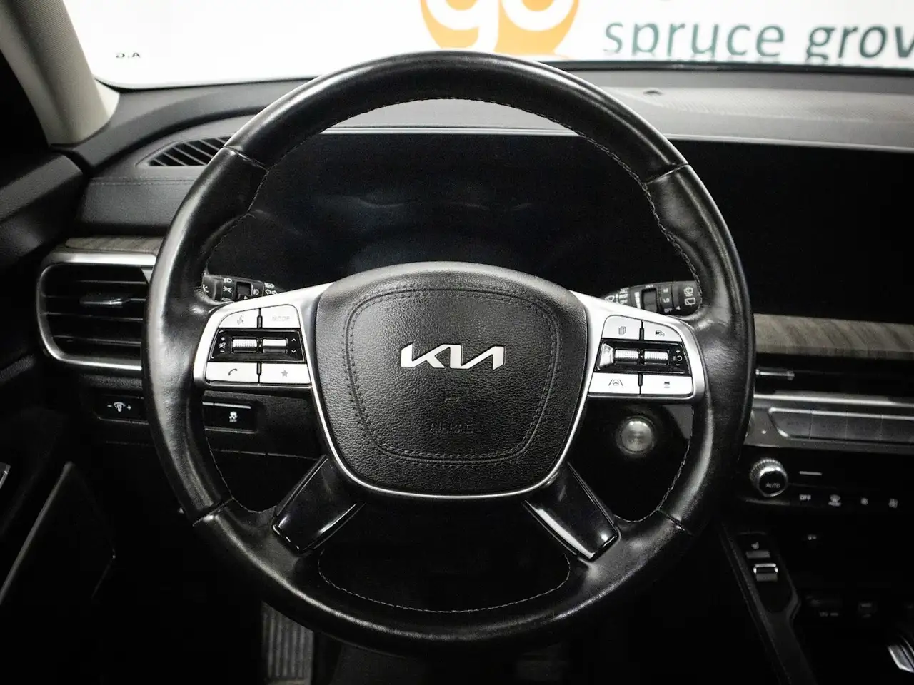 Kia Telluride снимка Kia Telluride
