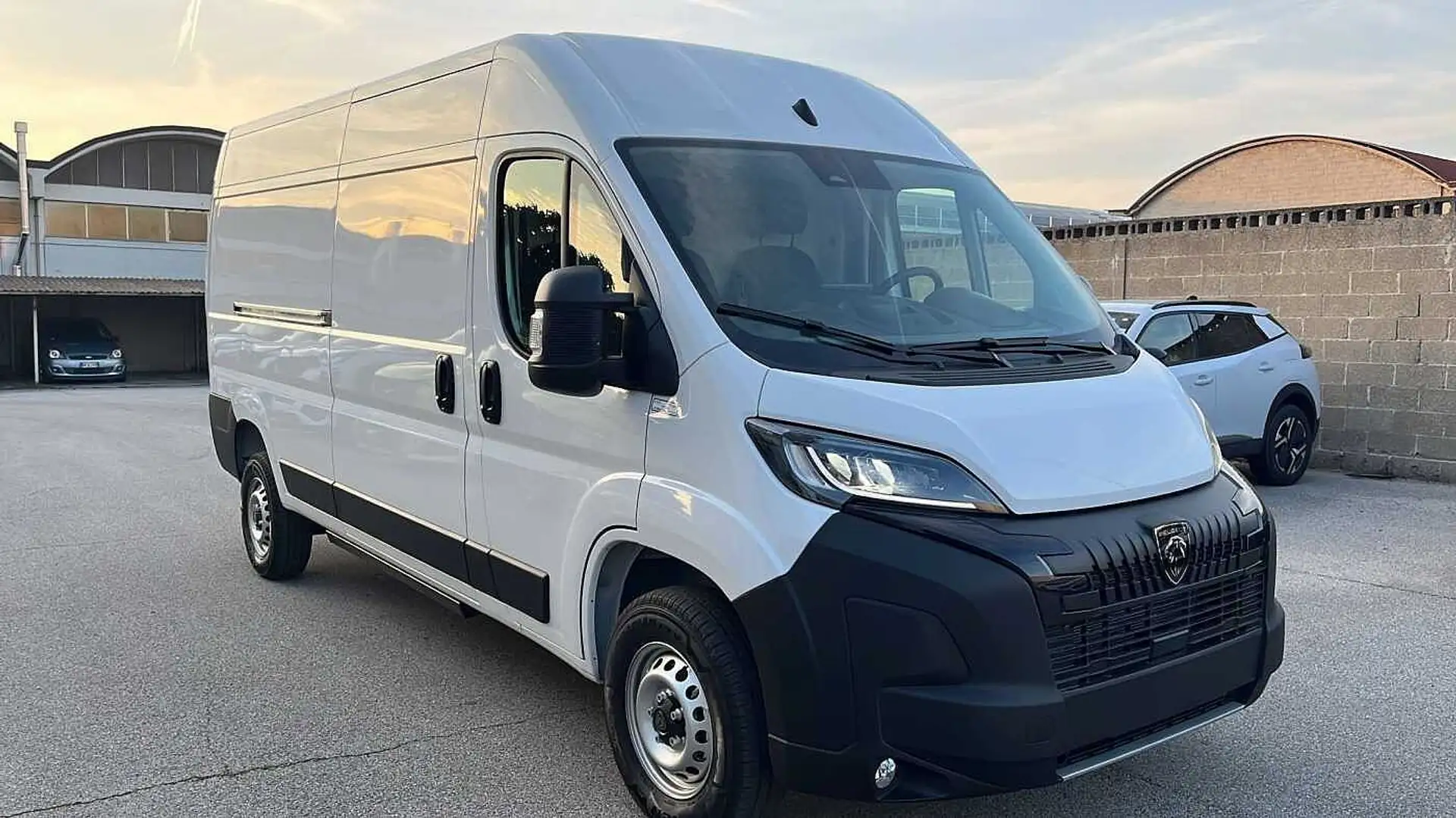 Peugeot Nuovo e-Boxer 270cv L3H2 Pacco batteria da 110kW/h White - 2