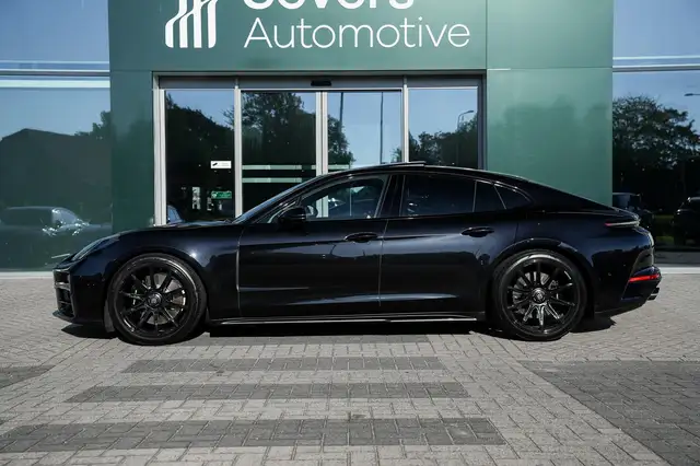 Porsche Panamera view 5