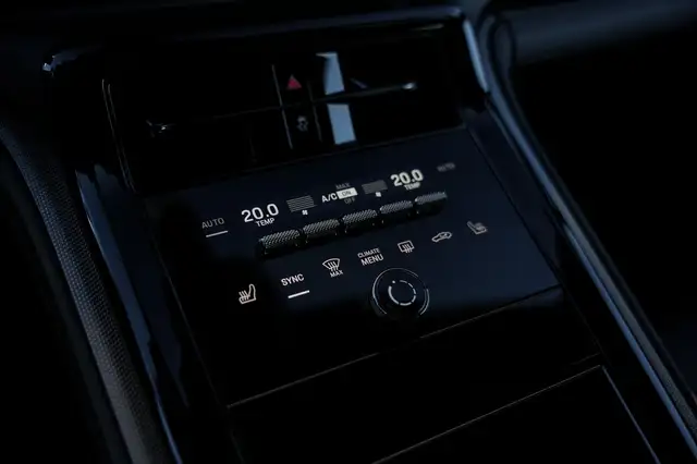 Porsche Panamera view 15