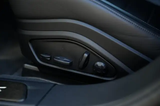 Porsche Panamera view 12