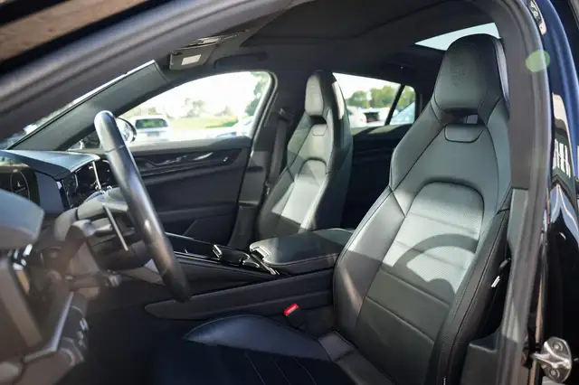 Porsche Panamera view 6