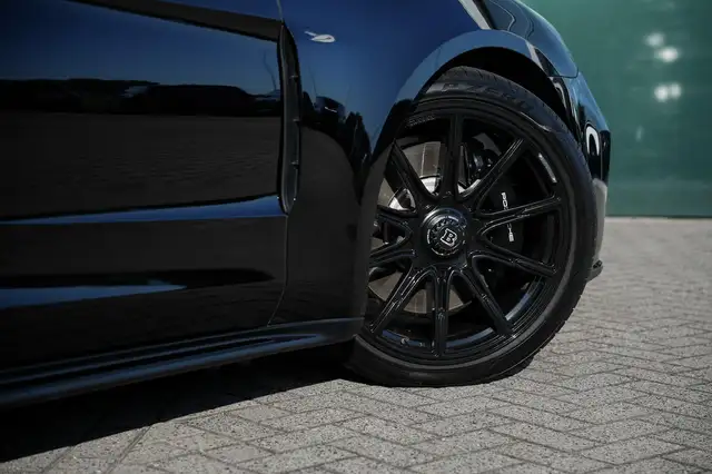 Porsche Panamera view 29