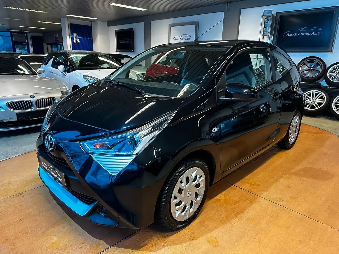 Toyota AYGO x-play 1.HD/USB-MEDIA/TEMPOMAT/KLIMA/8-FACH - 1