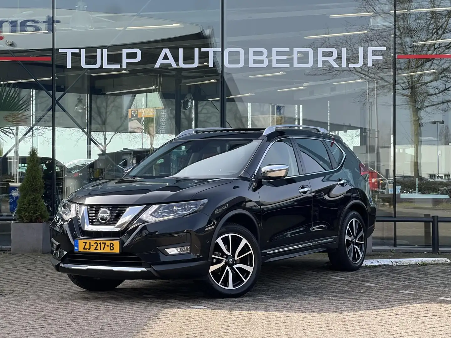 Nissan X-Trail 1.3 DIG-T Tekna Automaat Dak Leder Trekhaak NAP Schwarz - 1