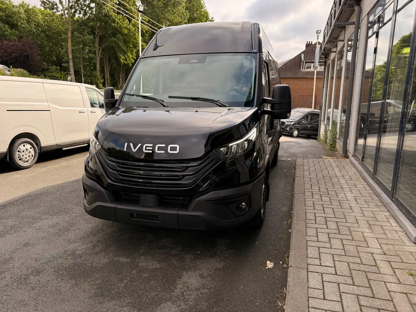 Iveco Daily L3H2 NOIR EN STOCK!!! Nero - 1