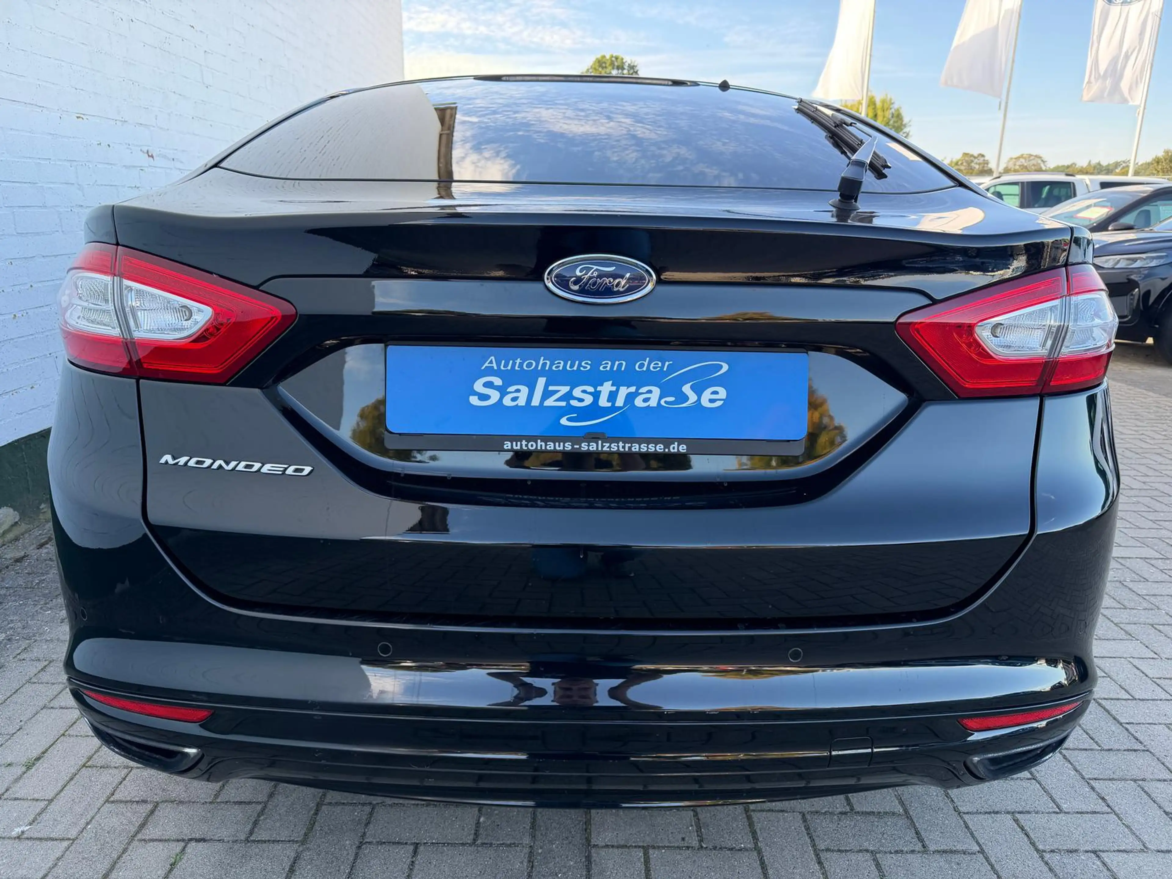 Ford Mondeo Titanium Autom*42Tkm*BLIS*eHeck*LED*WiPa* — photo 8