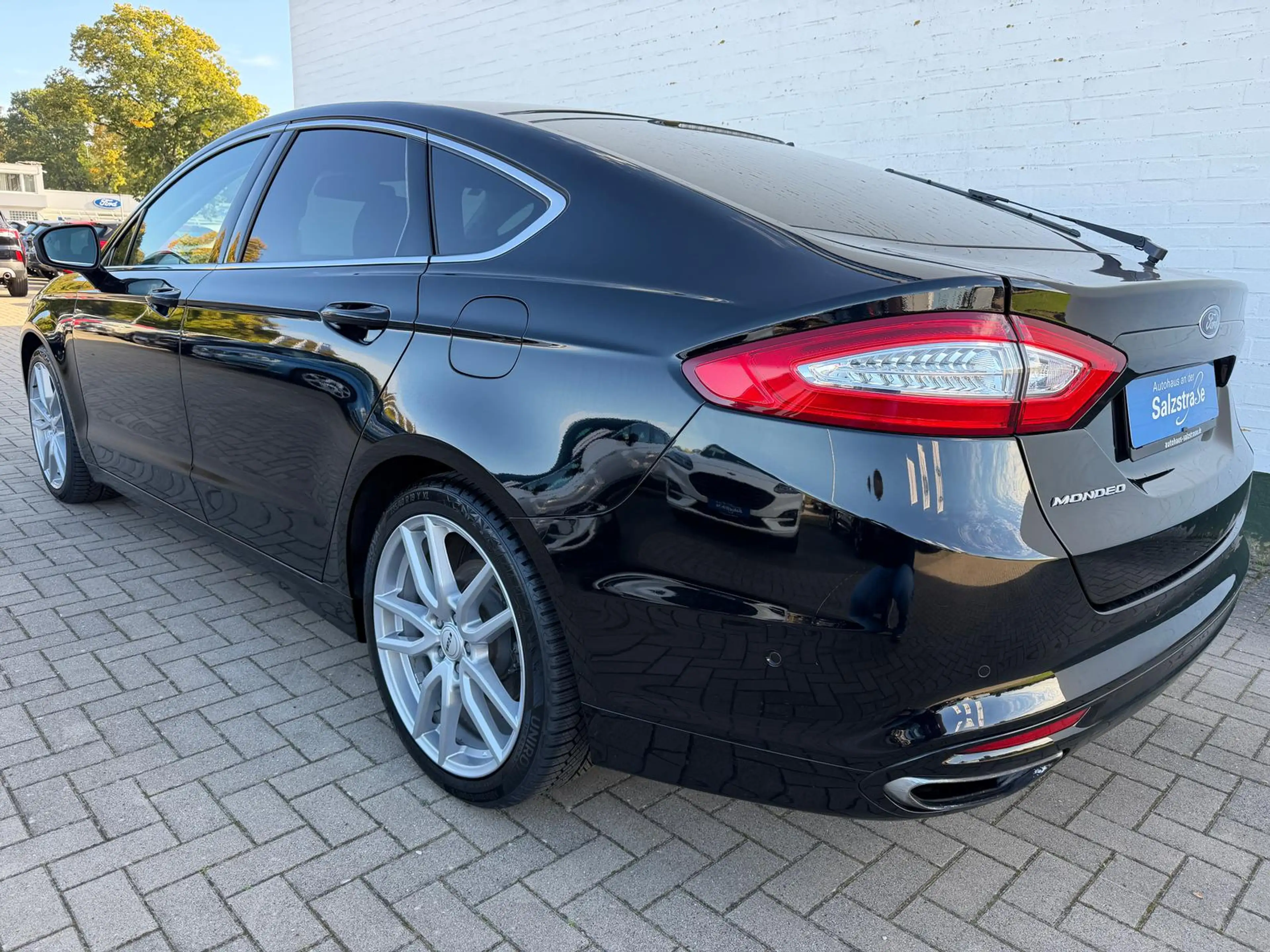 Ford Mondeo Titanium Autom*42Tkm*BLIS*eHeck*LED*WiPa* — photo 9