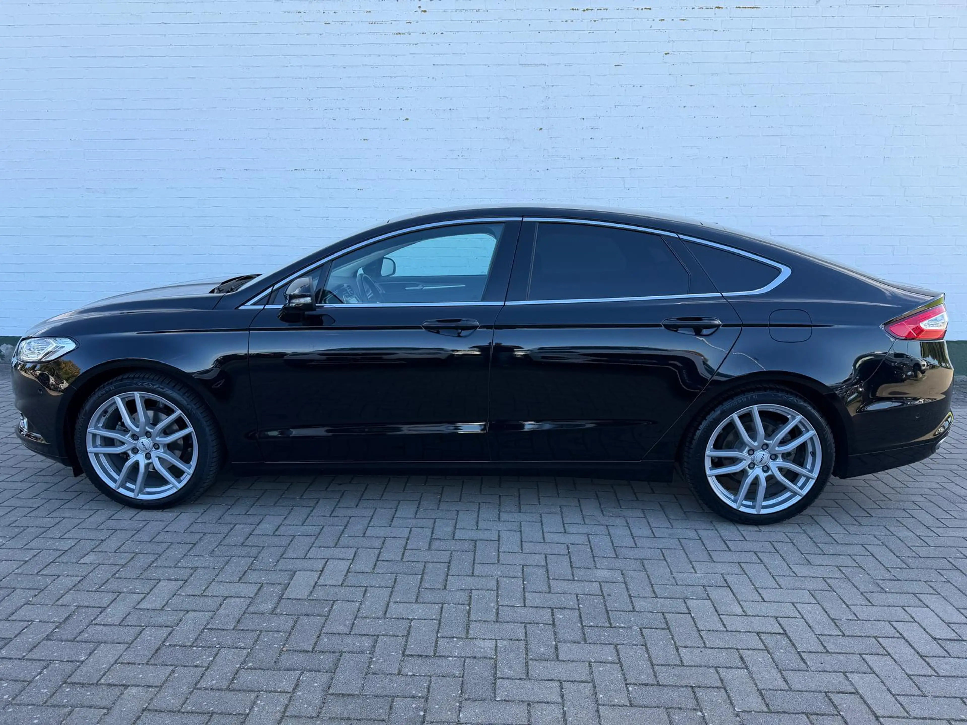 Ford Mondeo Titanium Autom*42Tkm*BLIS*eHeck*LED*WiPa* — photo 10