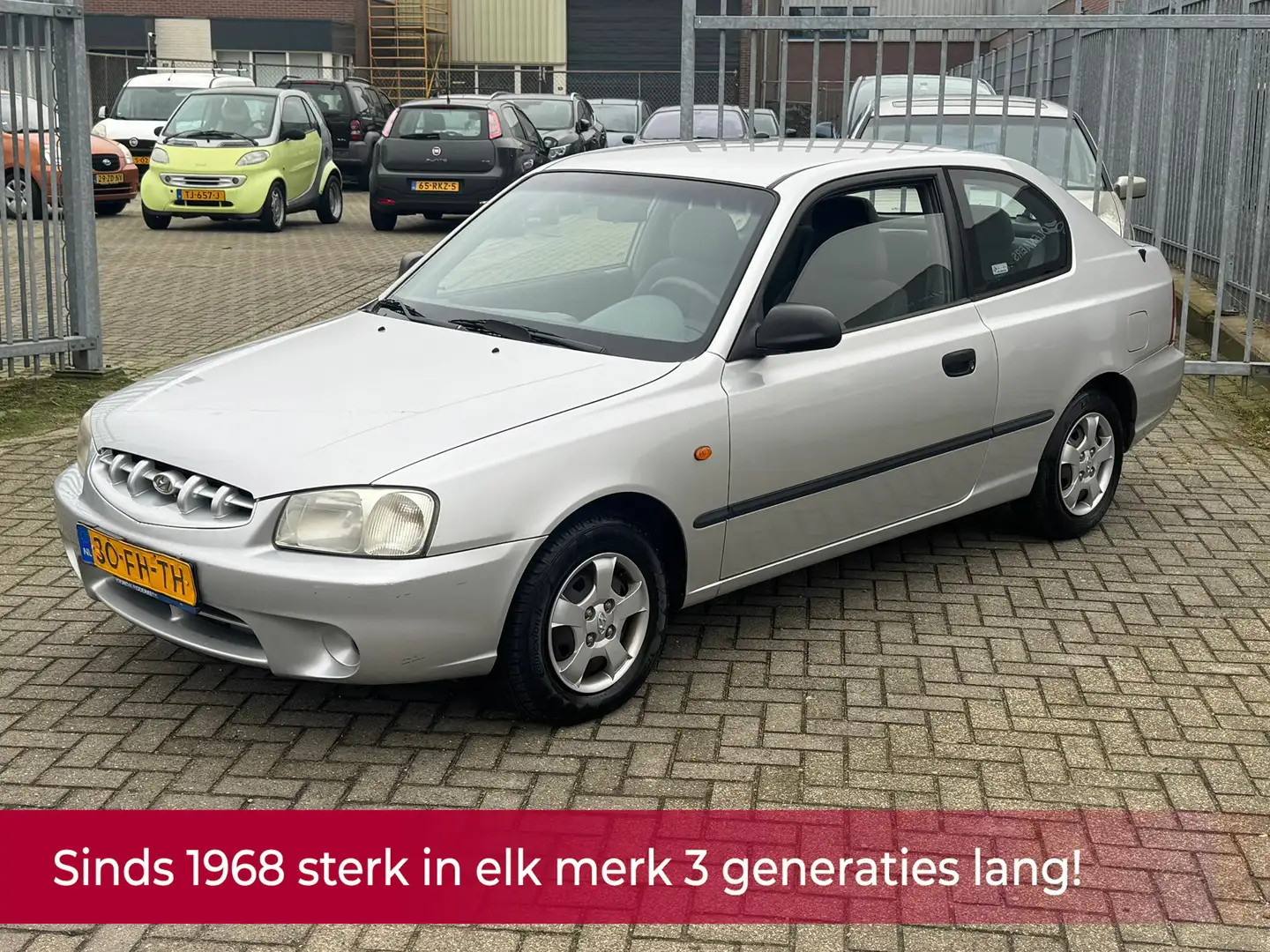 Hyundai ACCENT 1.5i LS AUTOMAAT 90PK! NL AUTO NAP! Airco l Elek p Gri - 1