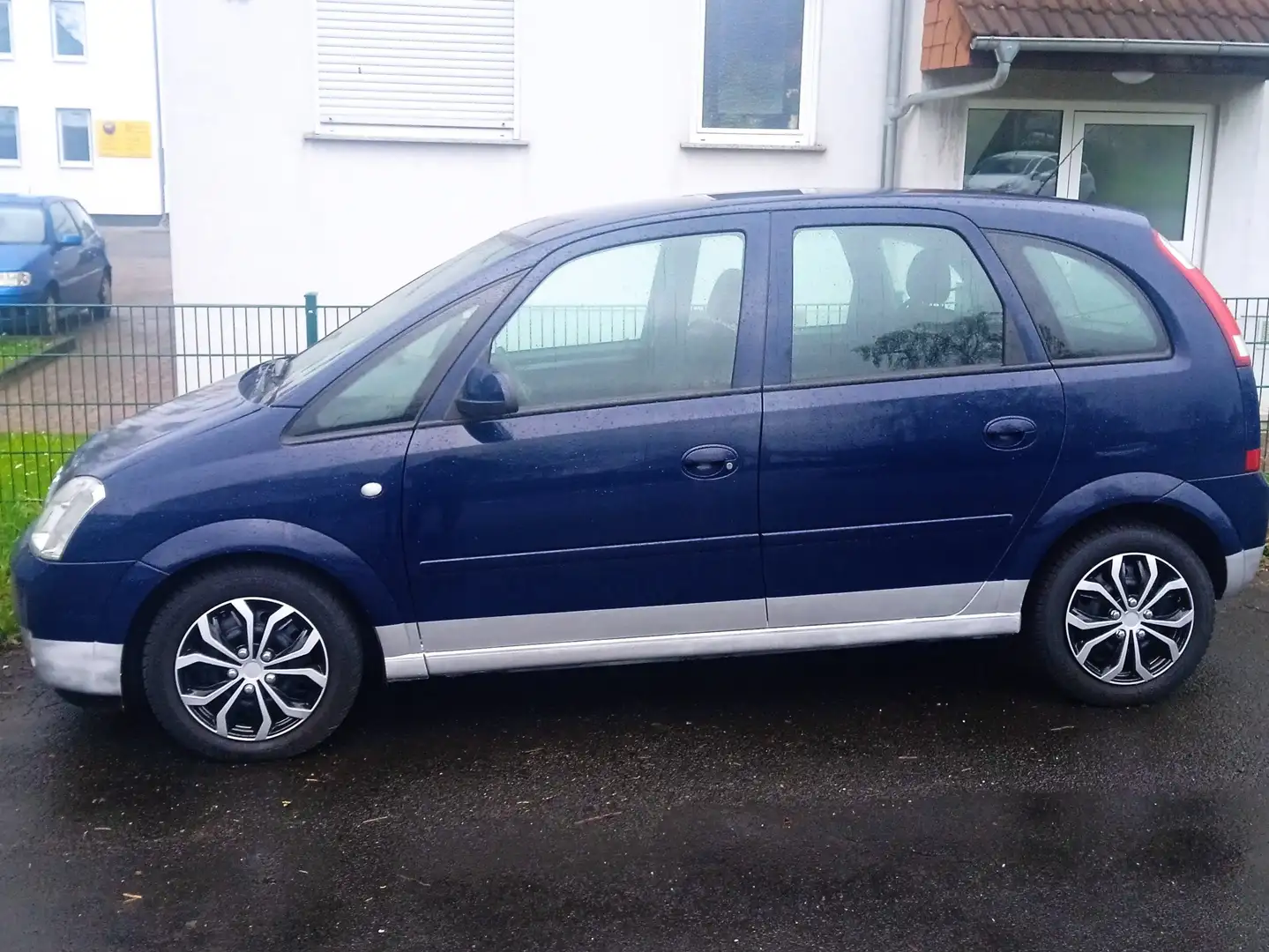 Opel Meriva 1.7 CDTI Enjoy Blau - 1