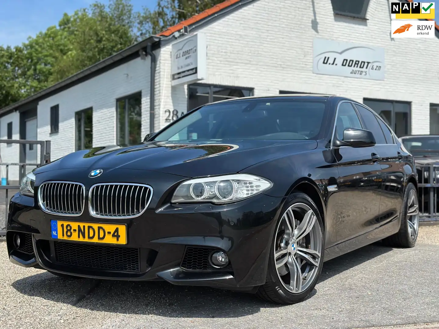 BMW 535 5-serie 535i High Exe, M Pakket NAP Schwarz - 1