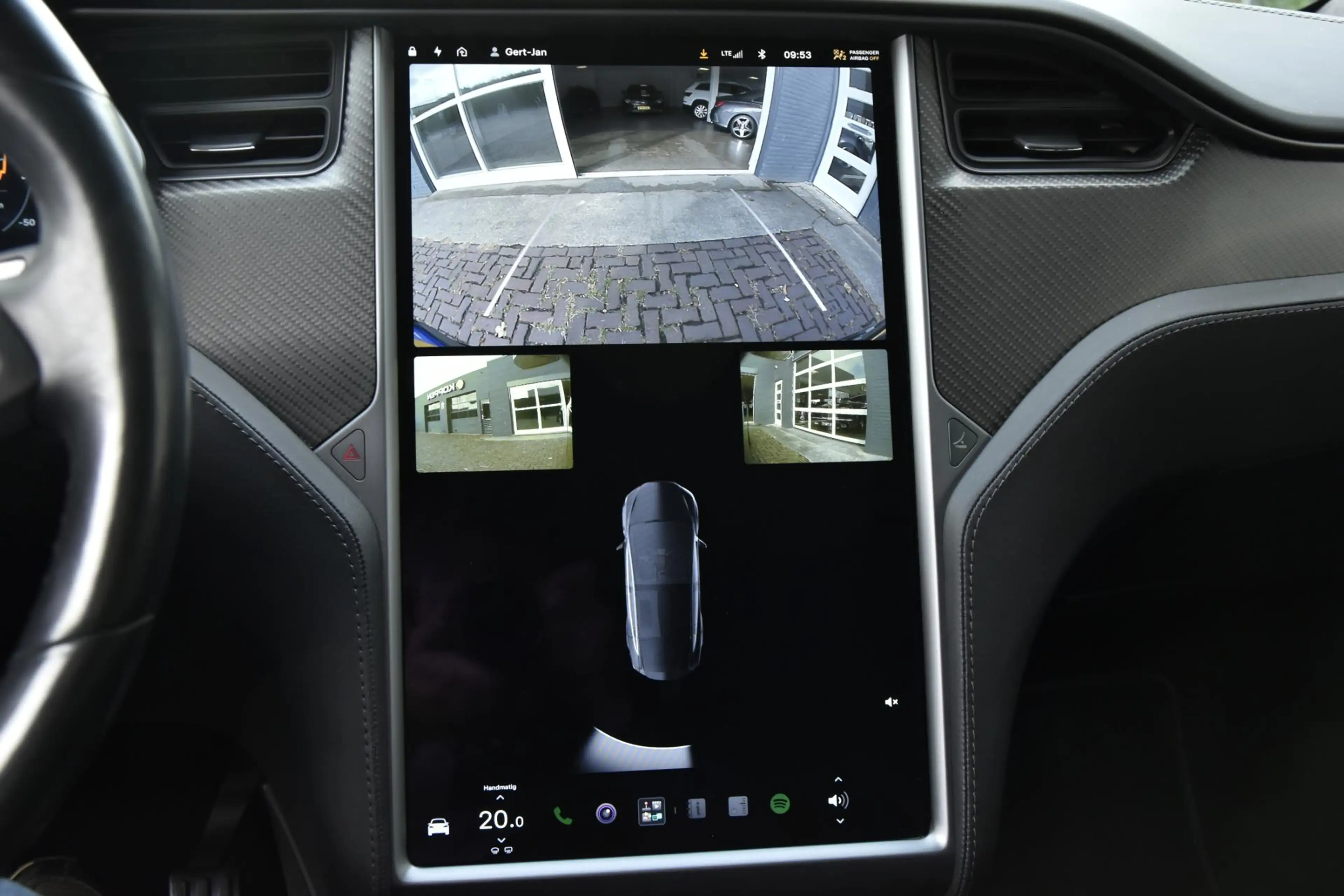 Tesla Model X 100D 7-persoons — photo 15