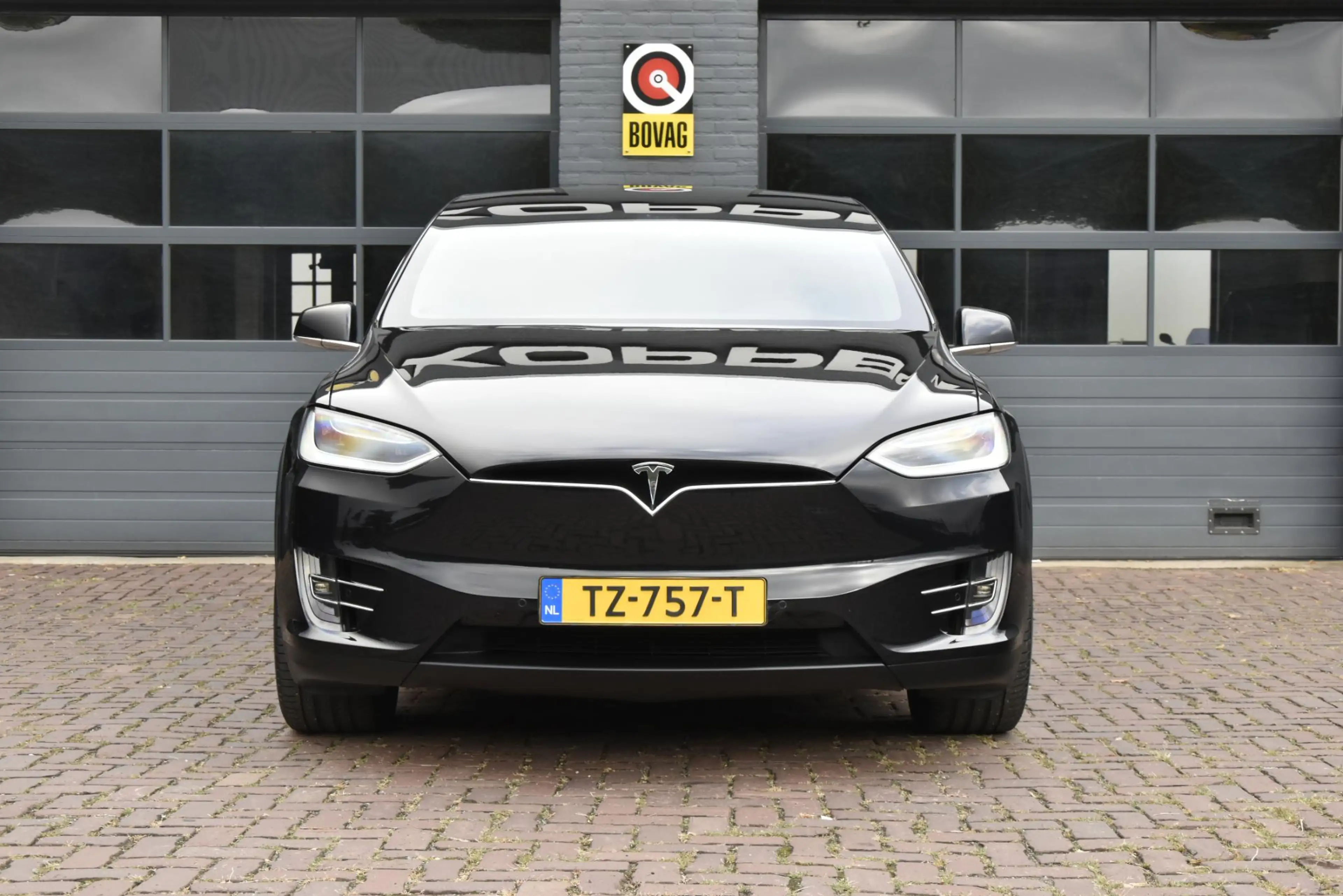 Tesla Model X 100D 7-persoons — photo 7