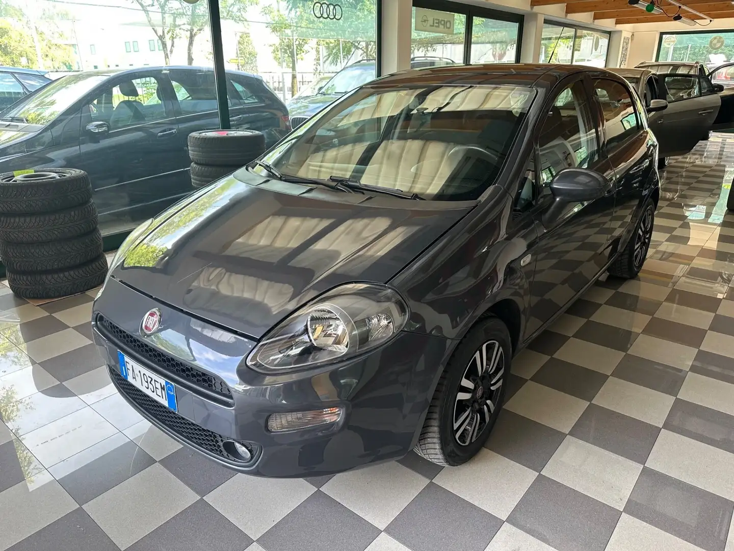 Fiat Punto Fiat Punto 1.3 MJT II 75 CV 5 porte Lounge Nero - 1