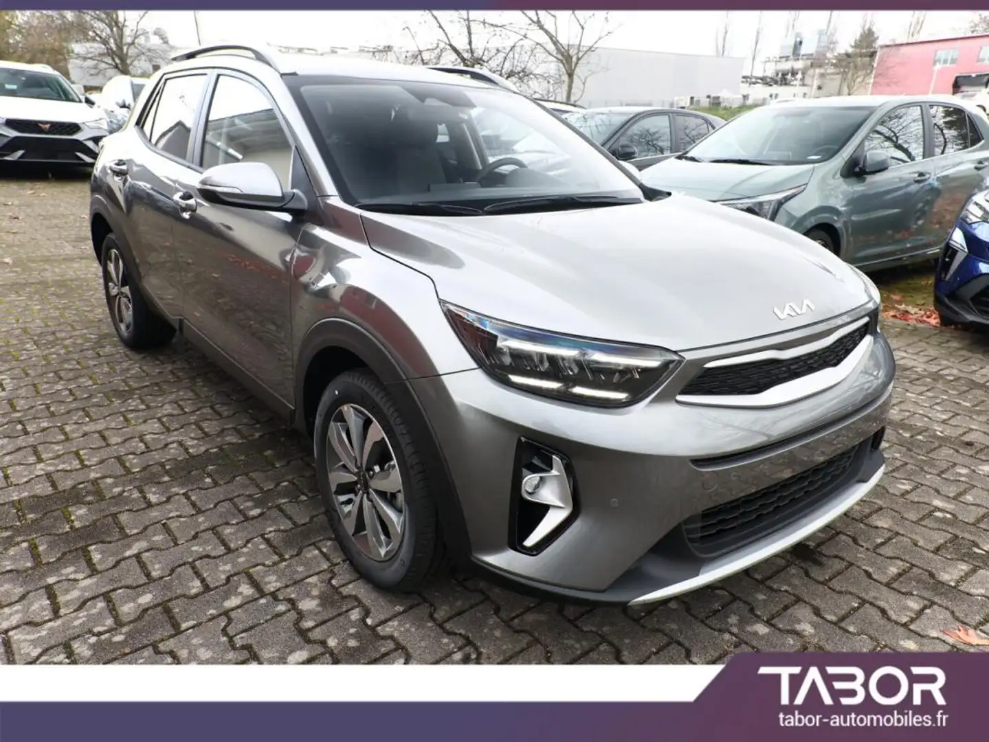 Kia Stonic 79 LED GPS cam 2xPDC jantes alliage Grijs - 2