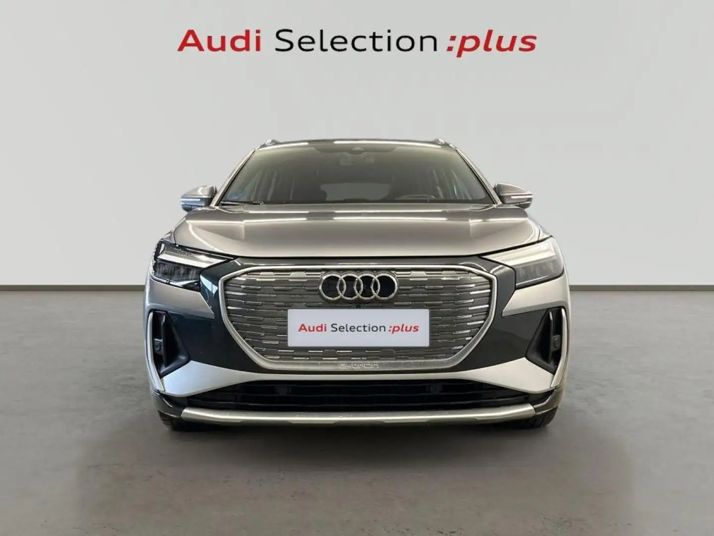 Audi Q4 e-tron S line 40 82kWh 150 kW (204 CV) Gris - 2