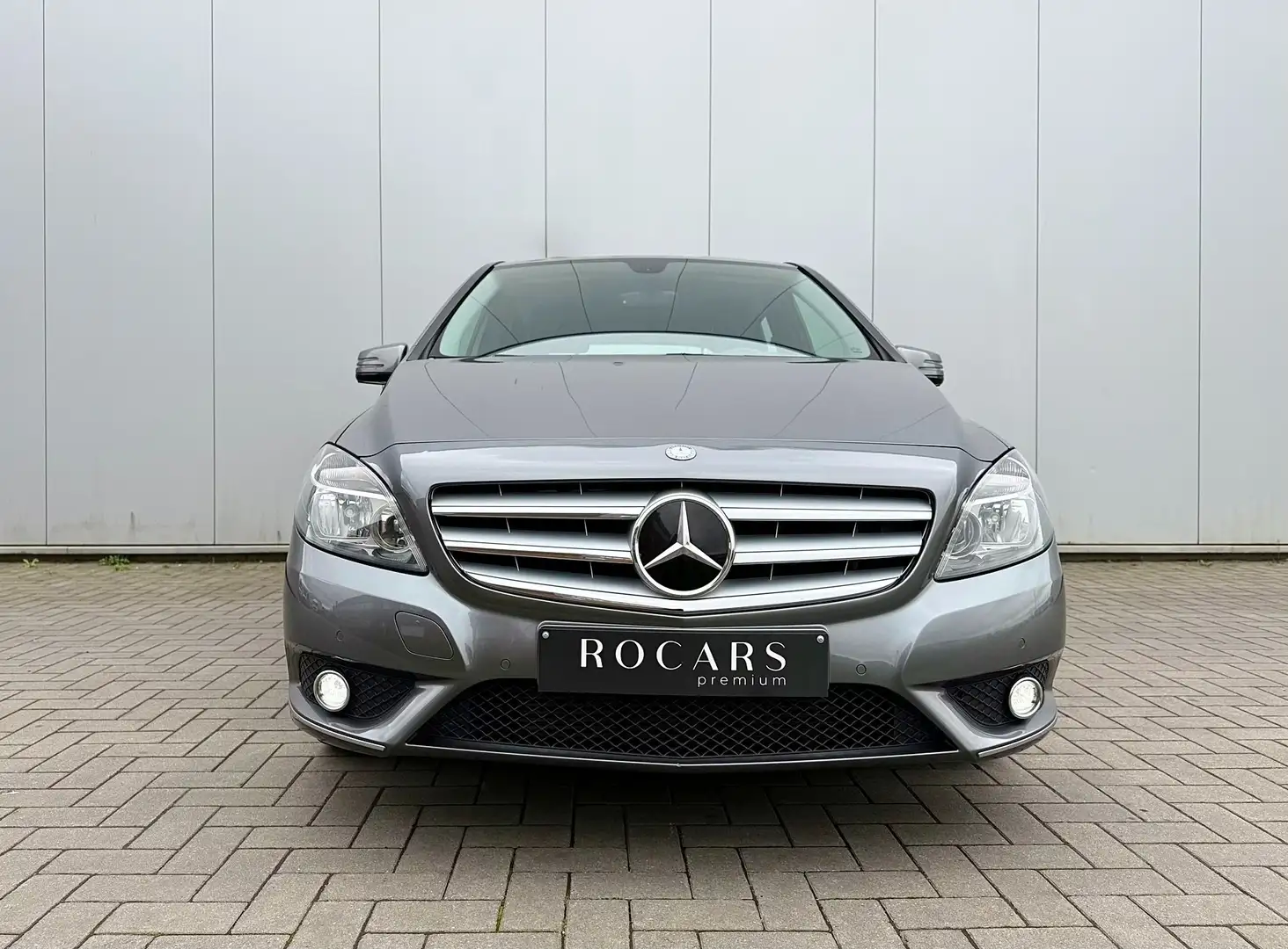 Mercedes-Benz B 180 BlueEFFICIENCY *GPS*RADAR*CUIR*GARANTIE 12MOIS Gris - 2