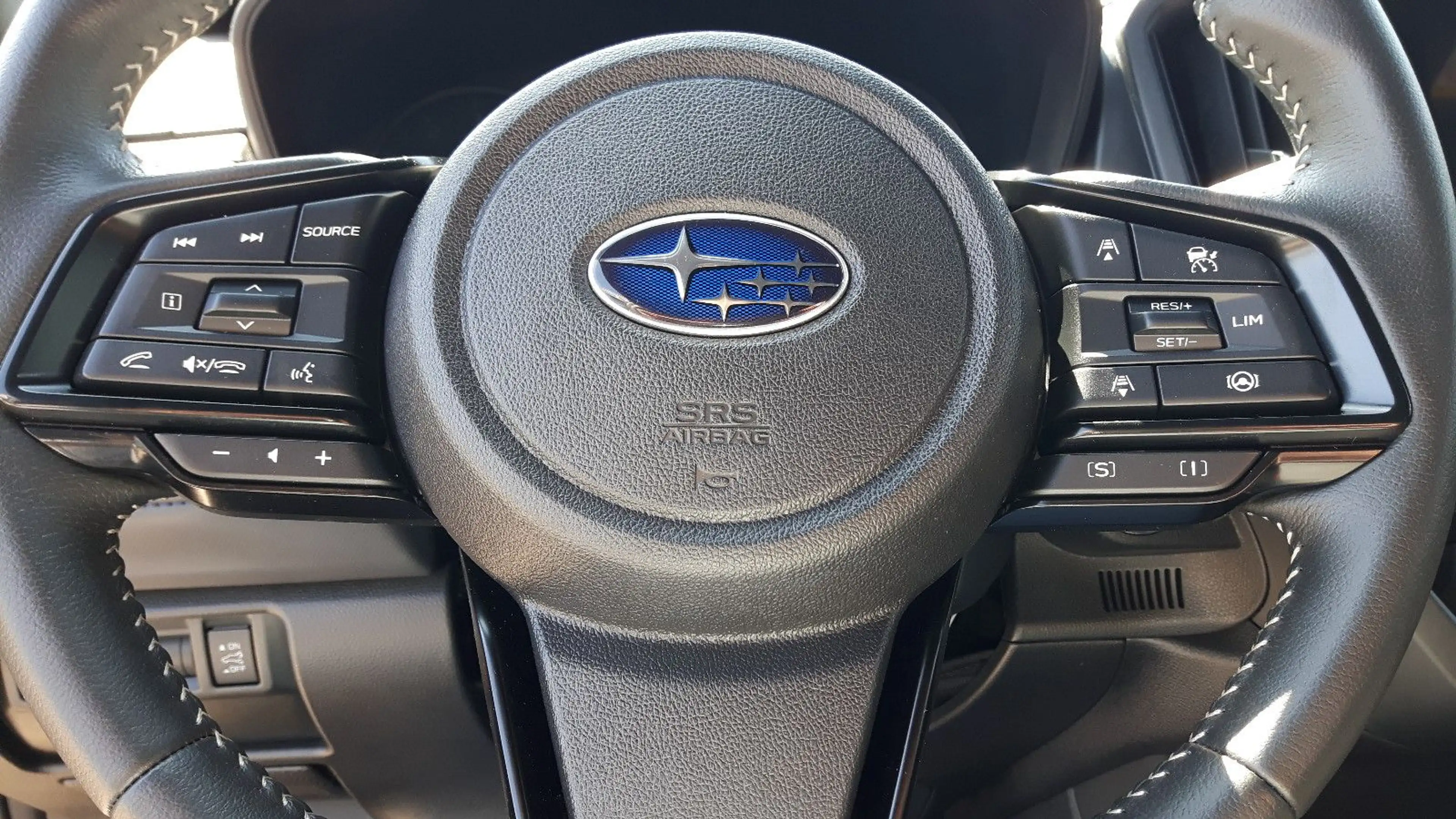 Subaru Forester 2.0 ie BOXER Exclusive Lineartr. — photo 10