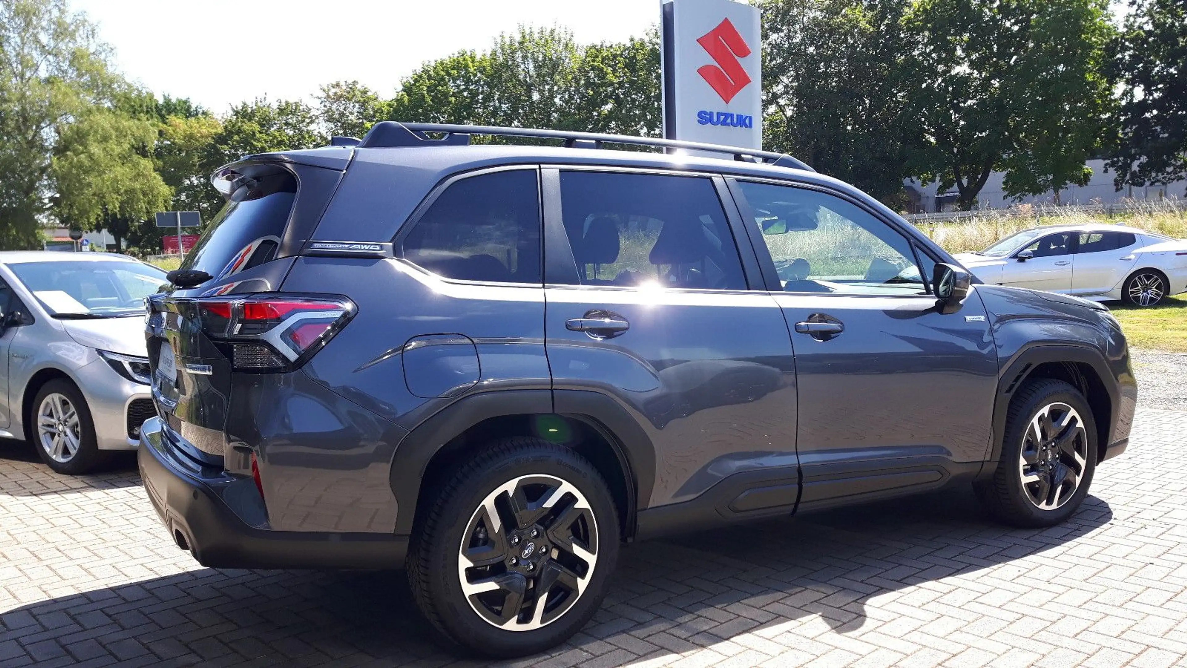 Subaru Forester 2.0 ie BOXER Exclusive Lineartr. — photo 3