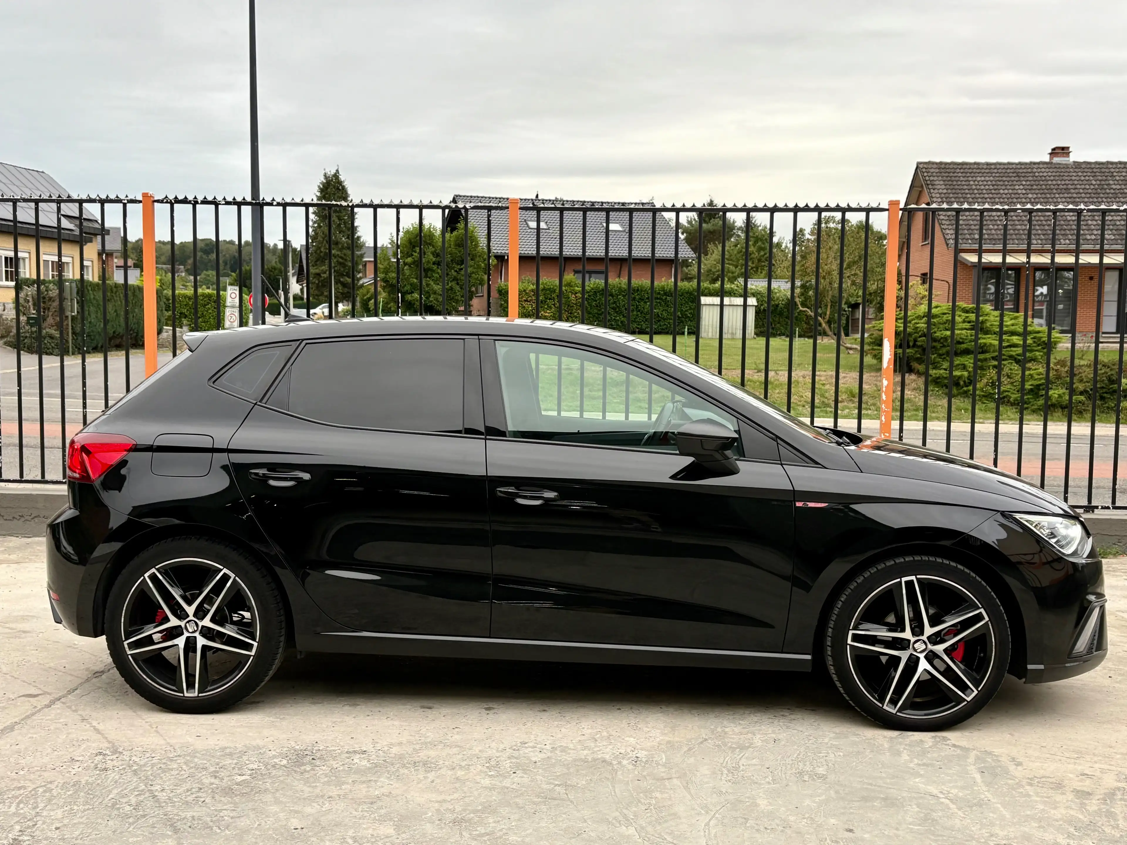 SEAT Ibiza Ibiza 1.0 TSI FR DSG — photo 2