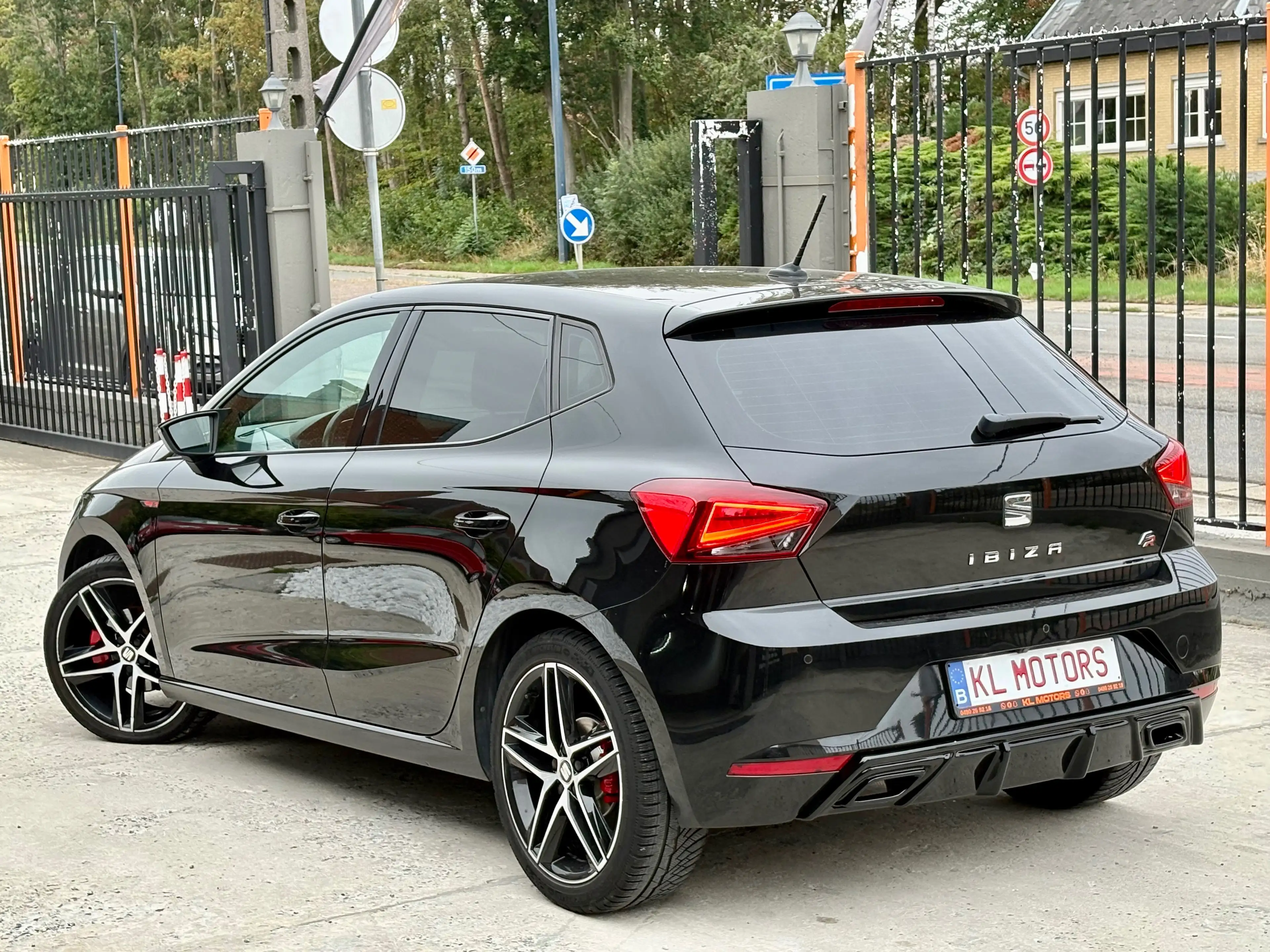 SEAT Ibiza Ibiza 1.0 TSI FR DSG — photo 3