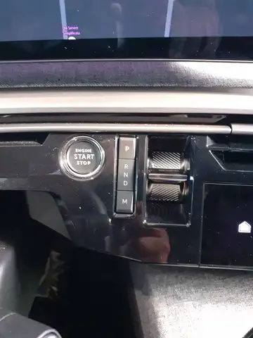 Peugeot 3008 view 13