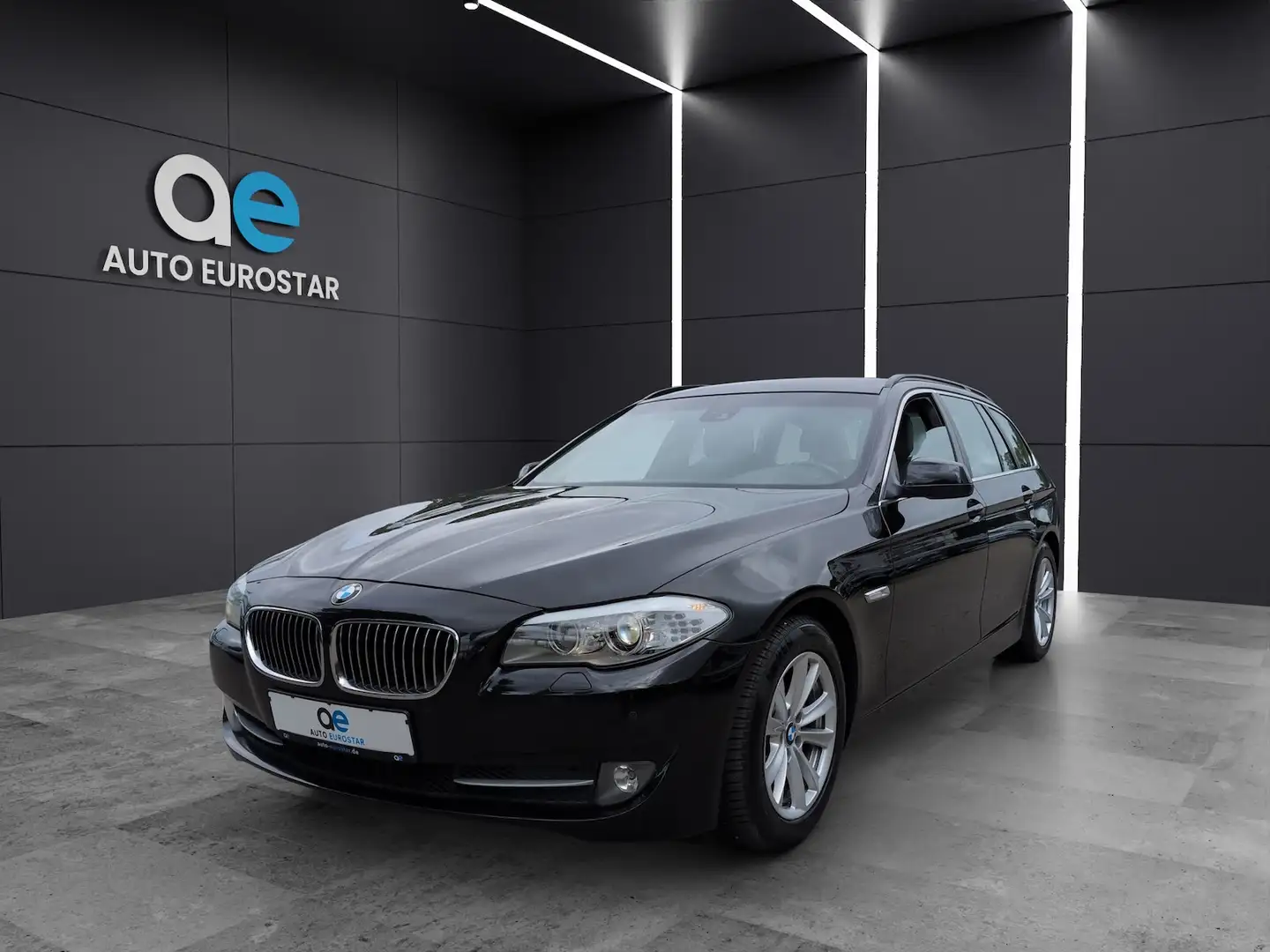 BMW 520 520d *Standheizung*Leder*Navi*Xenon*AHK* Nero - 1