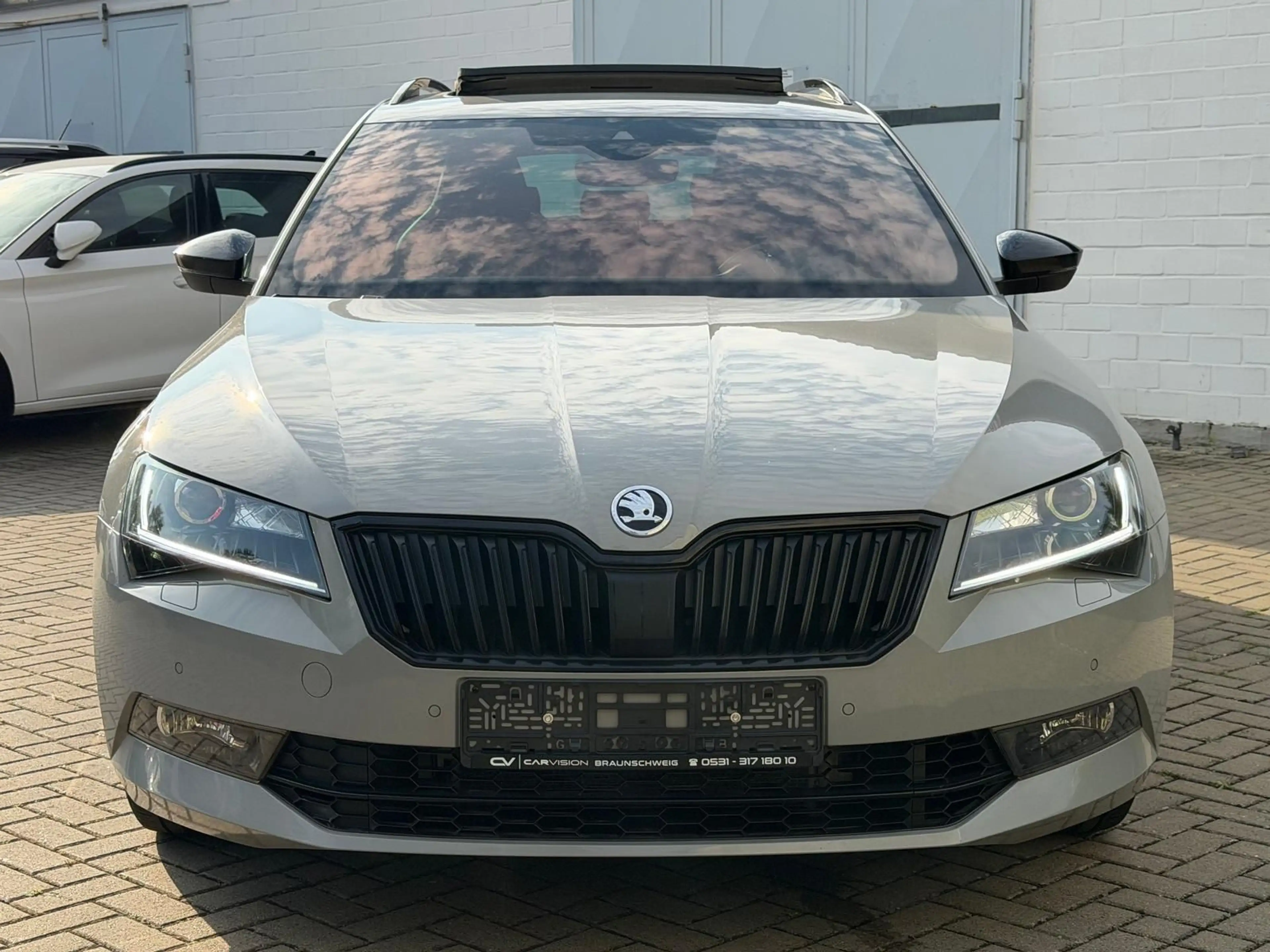 Skoda Superb 2.0 TSI Sportline *4x4*PANO*AHK*KAMERA* — photo 6