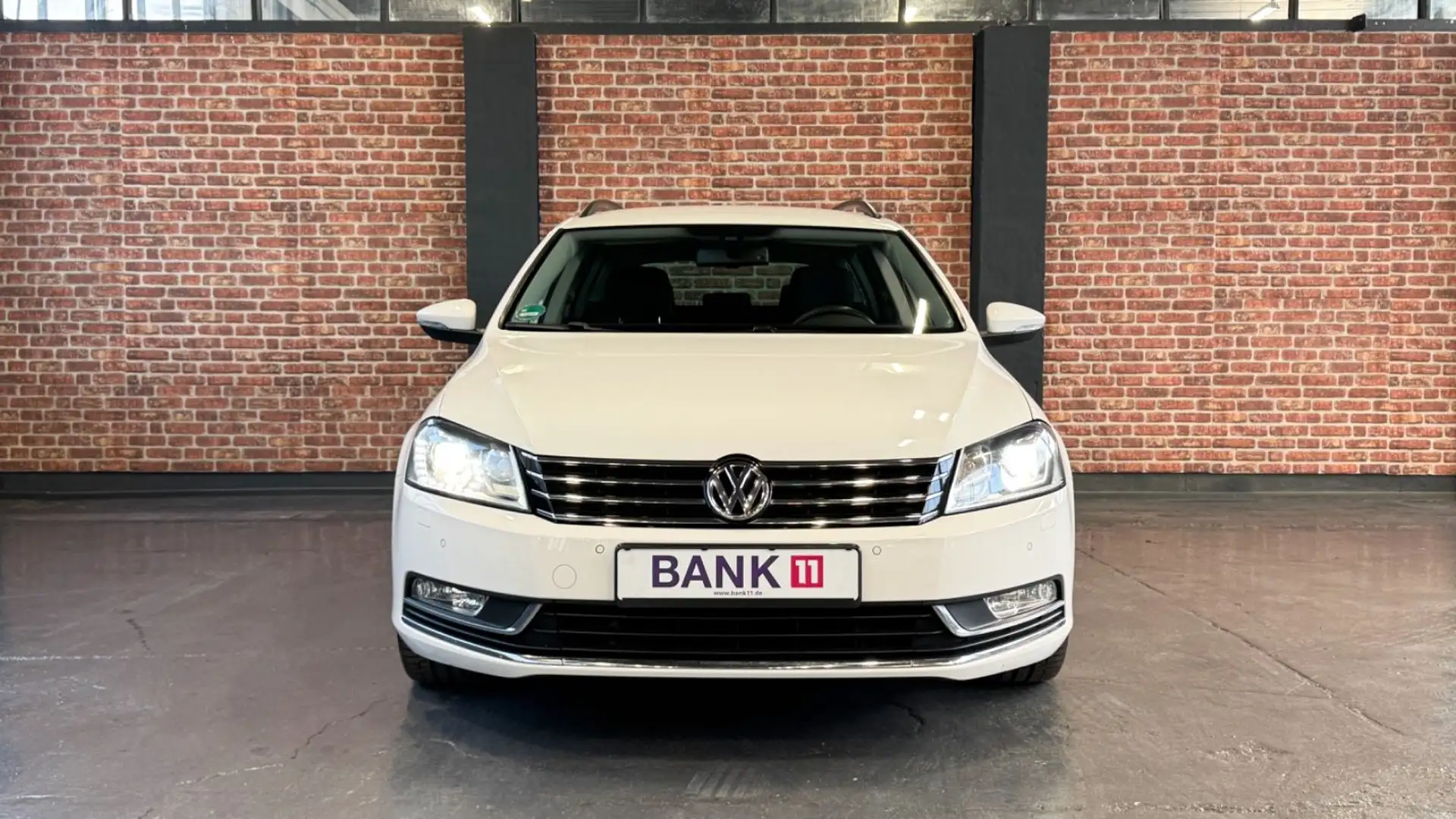 Volkswagen Passat Variant 1.8 BI-XENON*STANDHEIZUNG*SHZ* Weiß - 2