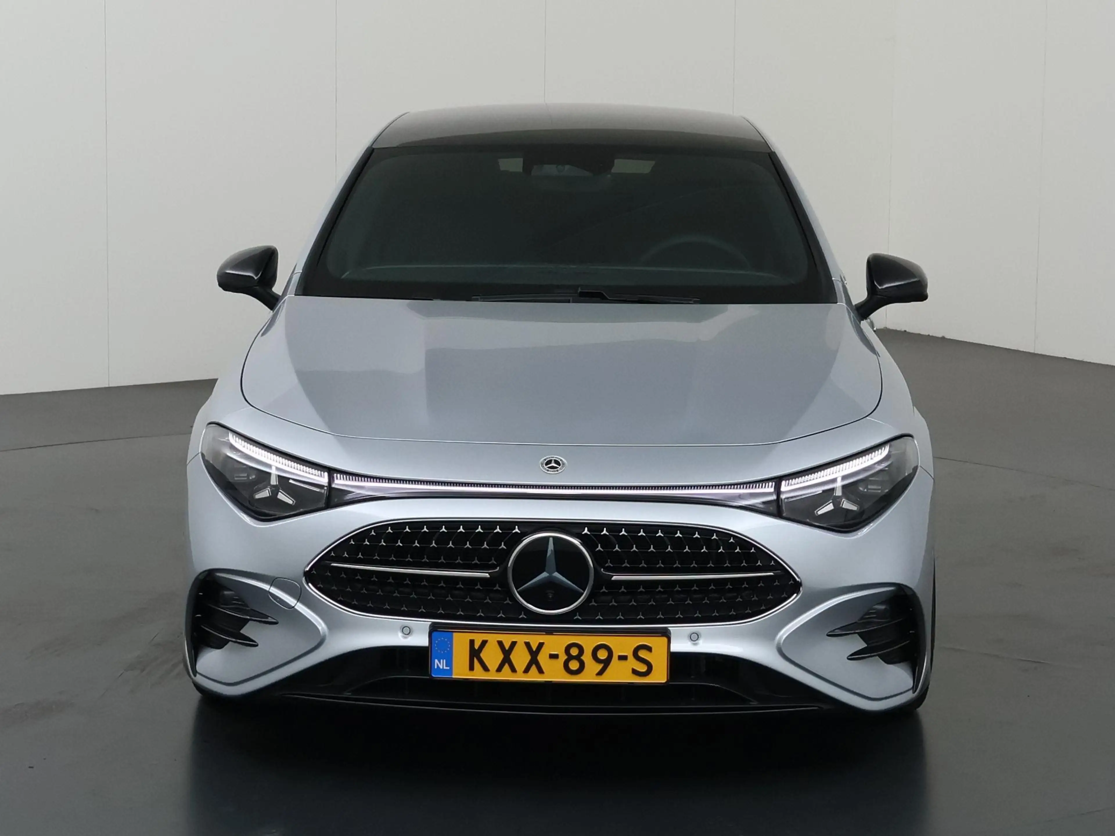 Mercedes-Benz CLA 180 Business Solution AMG | Night | Panoramadak | Trek — photo 3