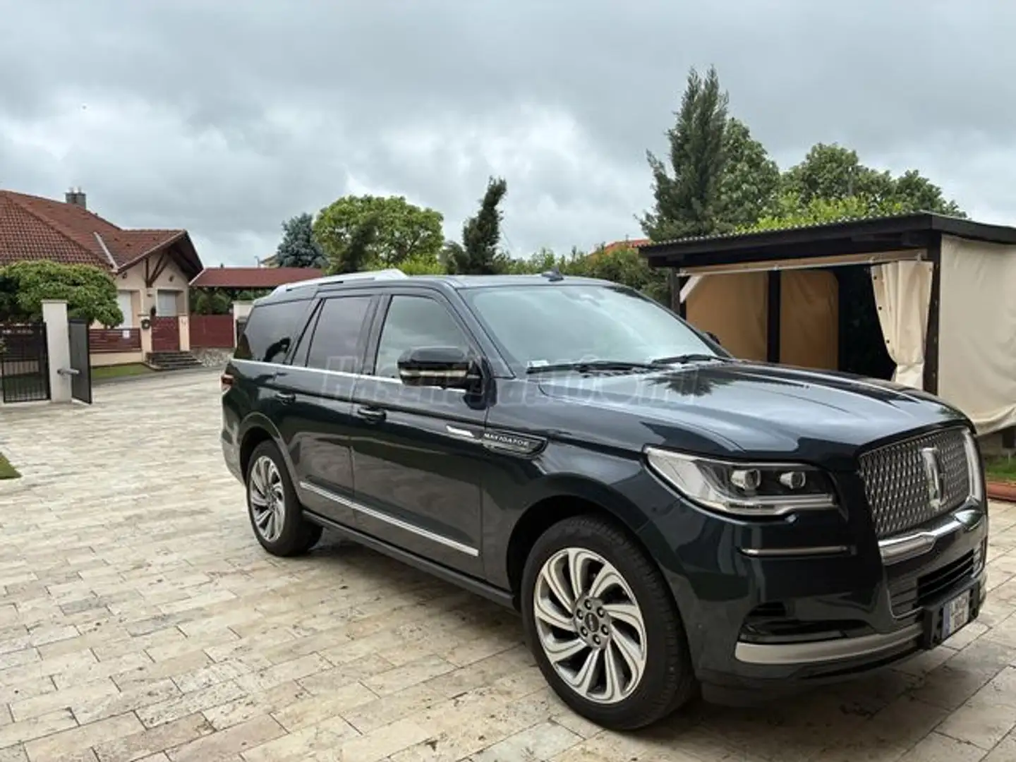 Lincoln Navigator Reserve Preferred Blau - 2