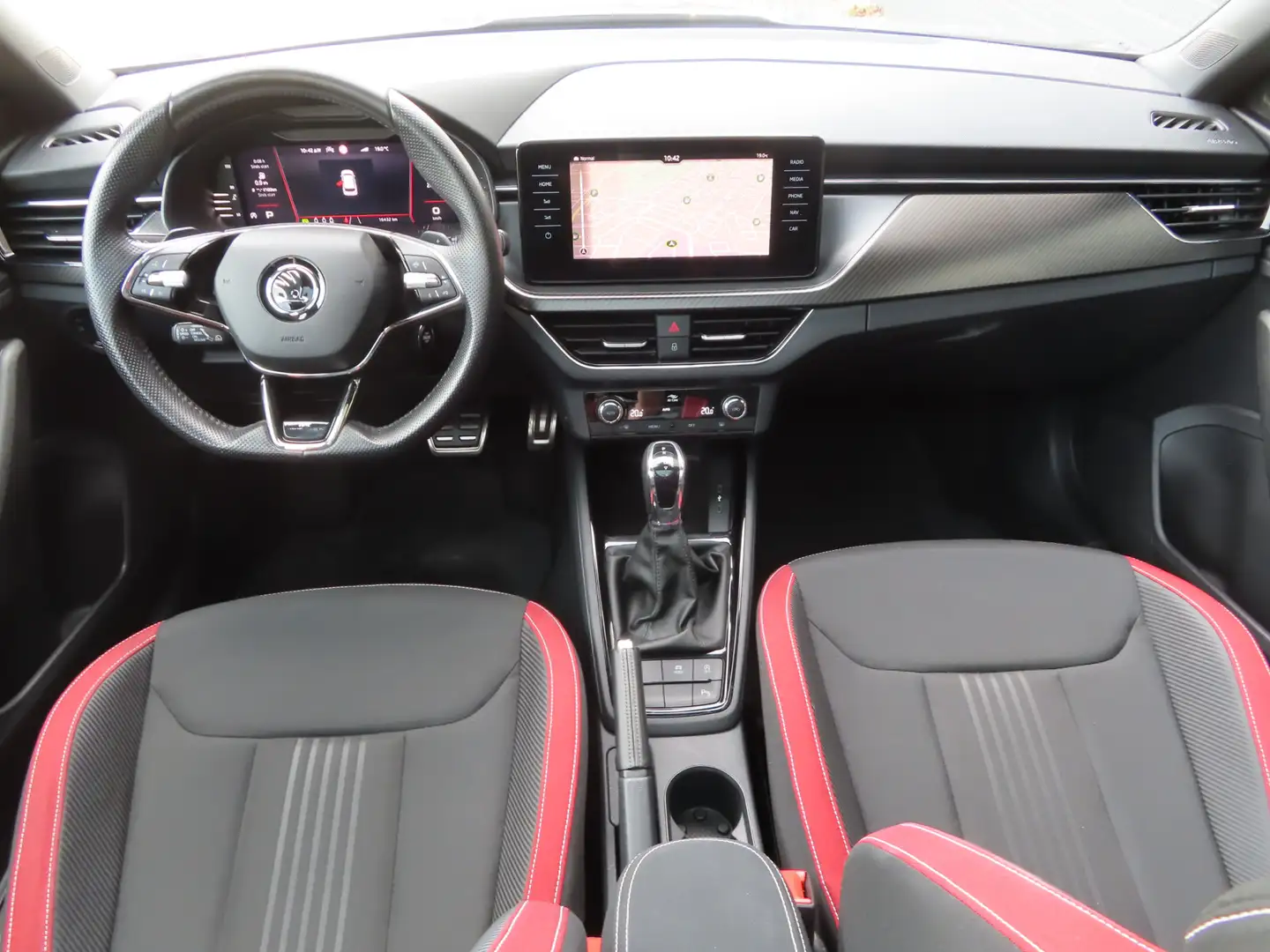 Skoda Kamiq 1.5 TSI ACT Monte Carlo DSG | panorama dak | achte Grijs - 2