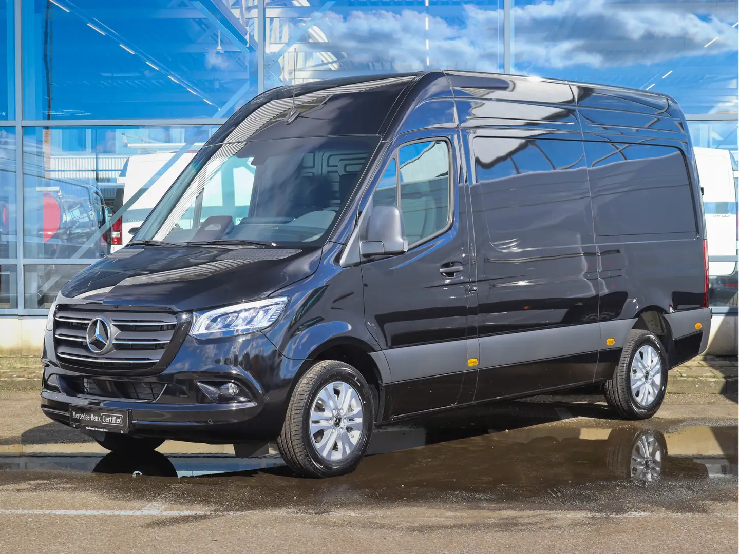 Mercedes-Benz Sprinter 319 CDI L2H2 PRO | CLIMA/NAVI/CAMERA/3.500KG AHW/D Zwart - 2