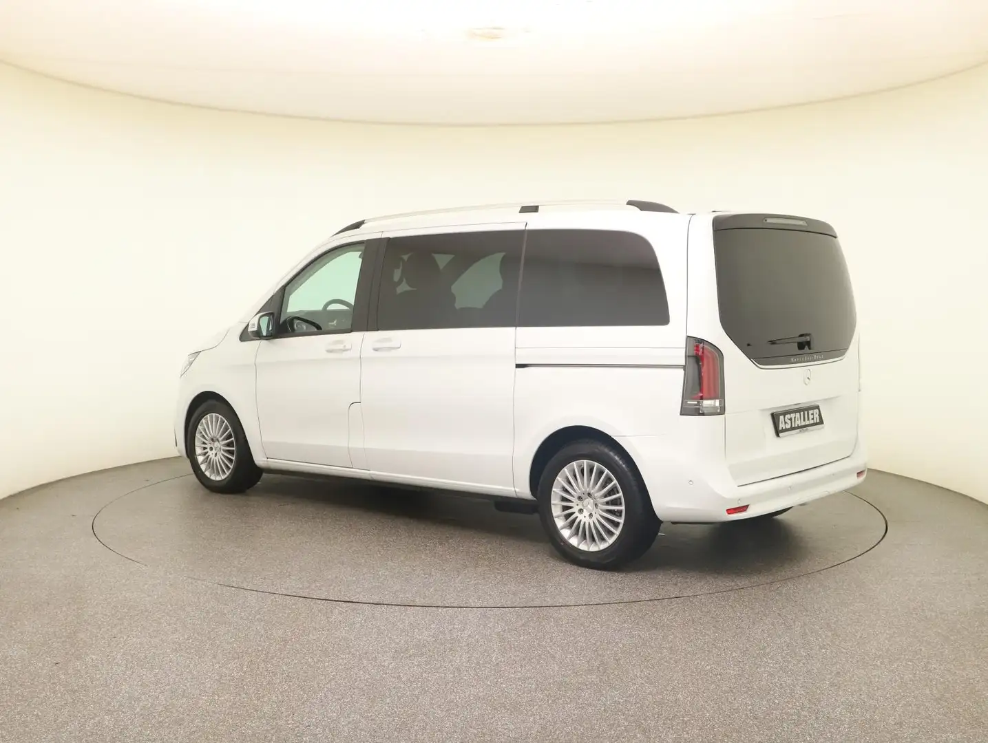 Mercedes-Benz V 250 d Style Kompakt L1 Liegep+MOPF+WiPa+Distro White - 2