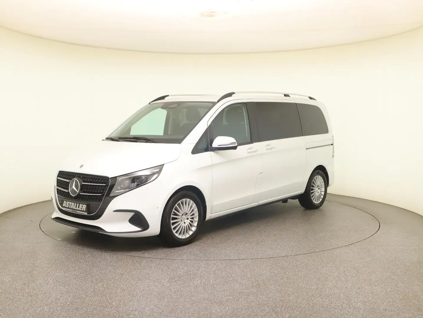 Mercedes-Benz V 250 d Style Kompakt L1 Liegep+MOPF+WiPa+Distro Weiß - 2