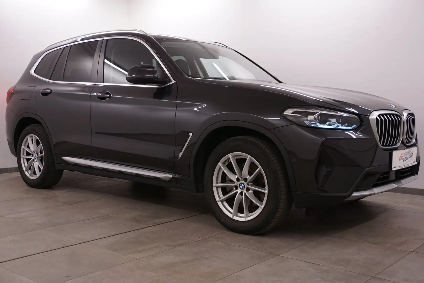 BMW X3 xDrive 20 d // Anhängervorrichtung // X-line // Grau - 1