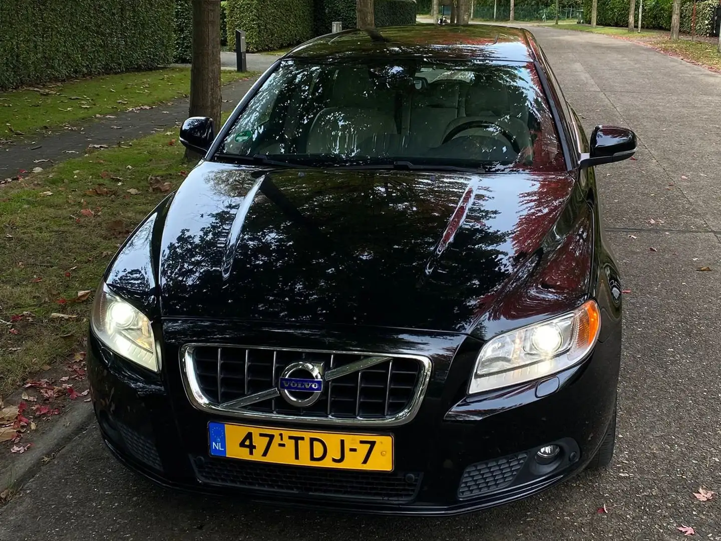 Volvo V70 V70 1.6 T4 Lim. Edition Zwart - 2