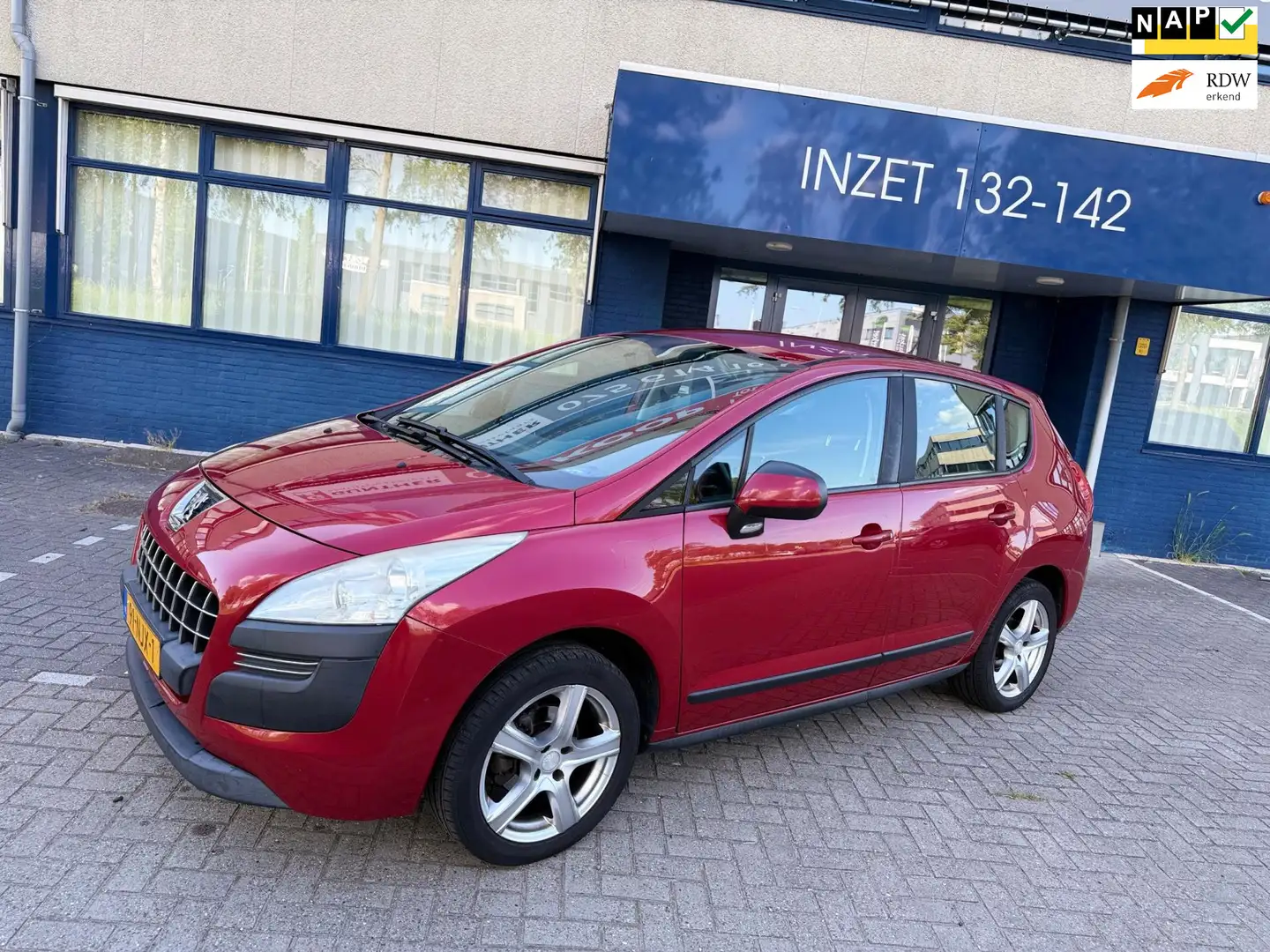 Peugeot 3008 1.6 VTi SR ((( nieuwe apk bij aflevering ))) Rouge - 1
