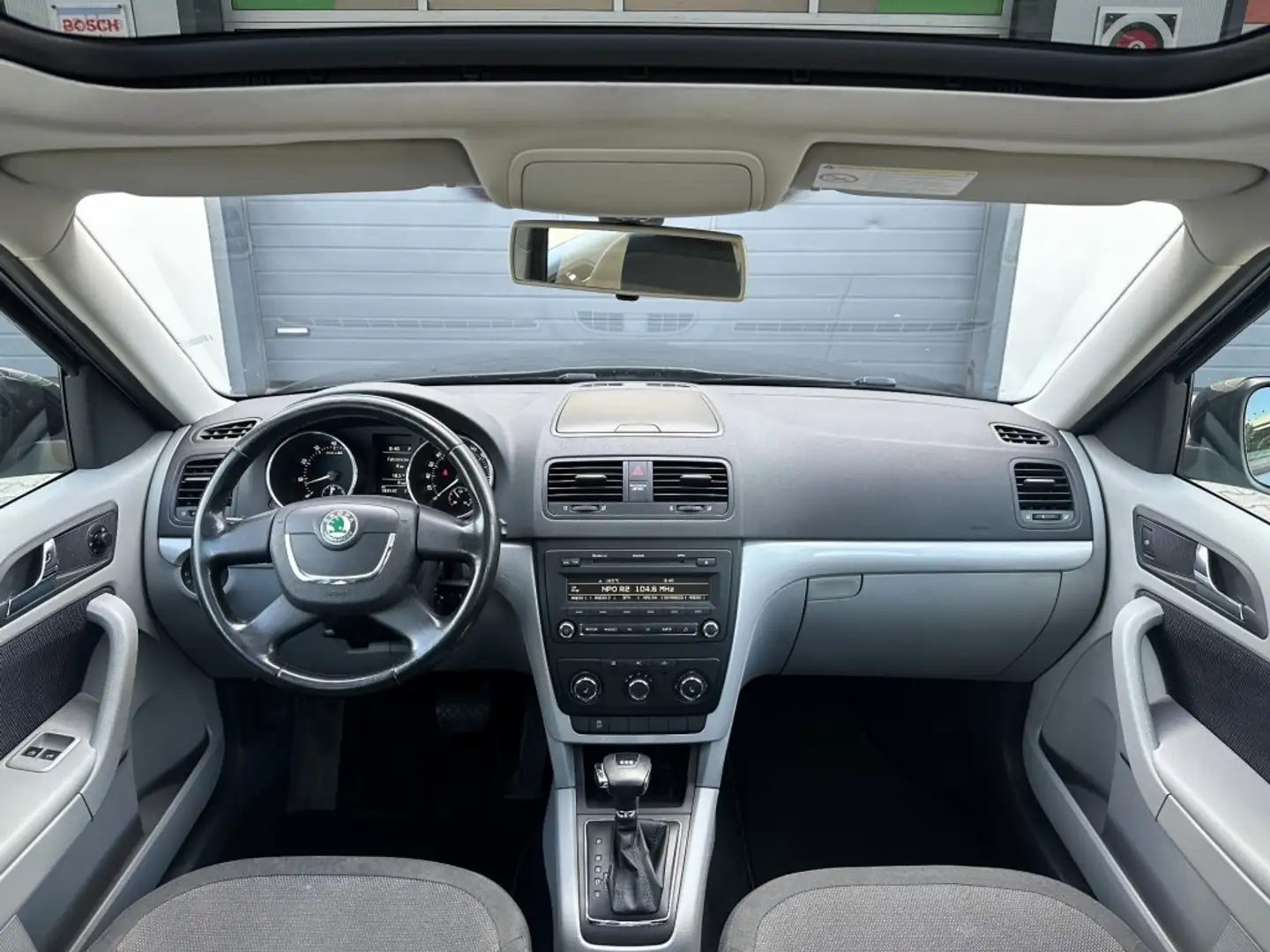 Skoda Yeti 1.2 TSI AMBITION / Apk 6/2026 / Nieuwe DSG koppeli Noir - 2