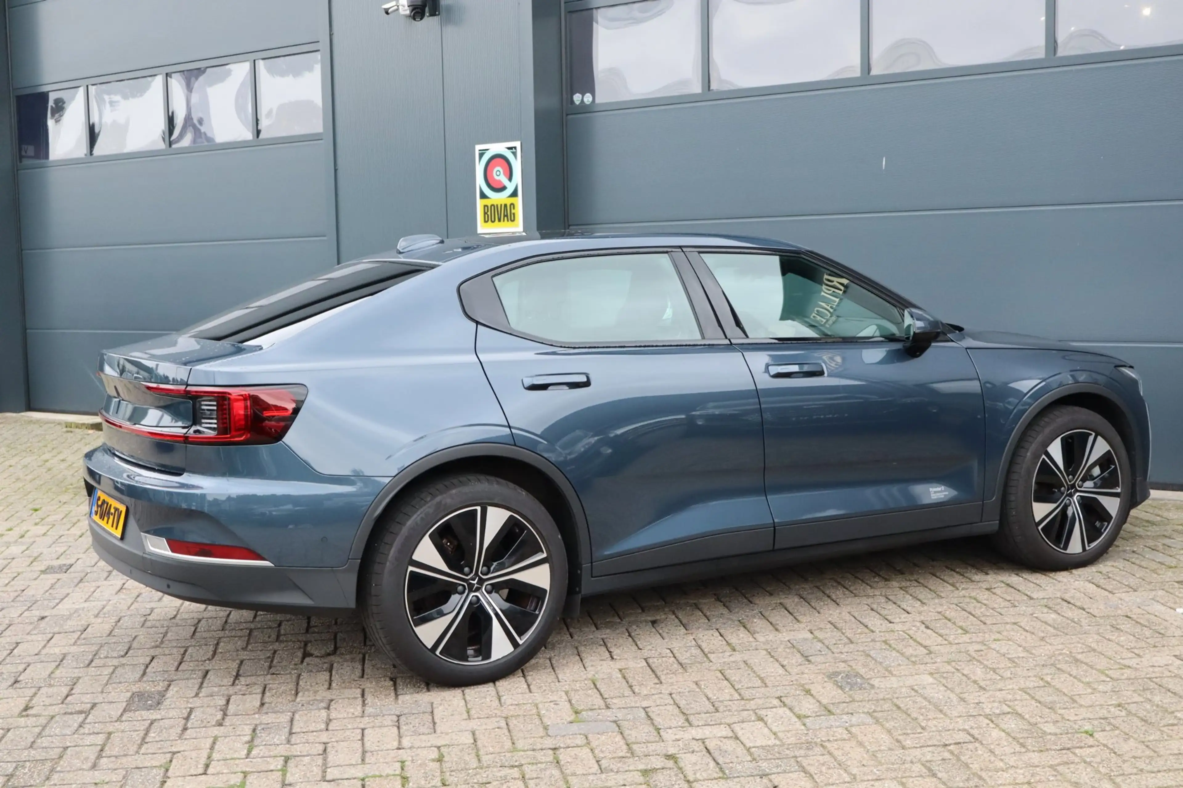 Polestar 2 Long Range Single Motor 78 kWh — photo 11