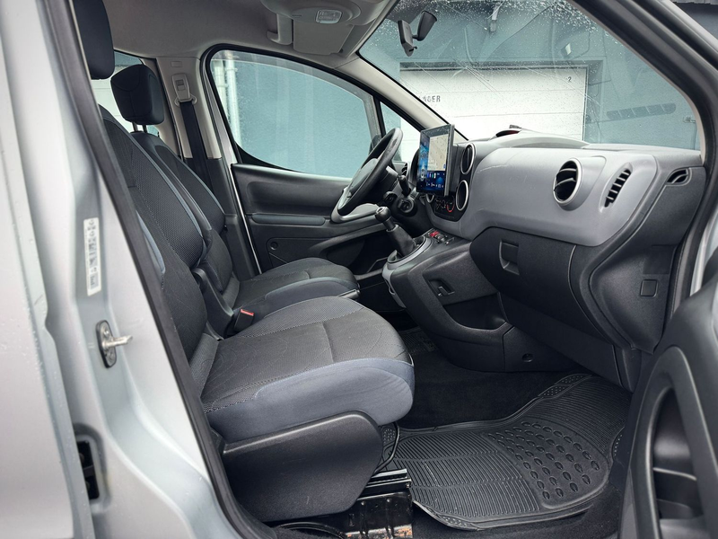 Peugeot Partner 'Behindertengerecht-Rampe'E.Seilwinde'Klima' — photo 11